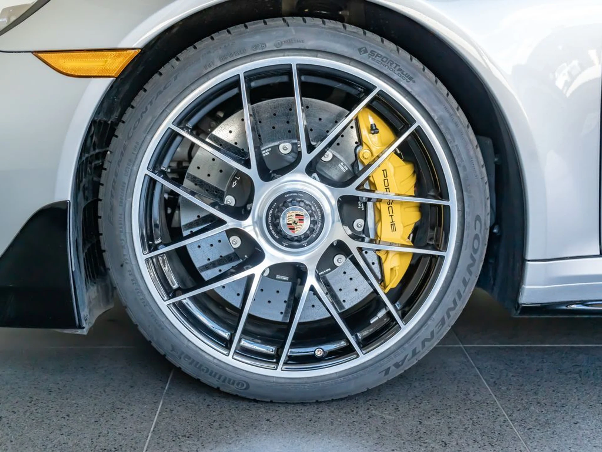 mph010_3300798093_f8abec12b38931a26ca1f37dcf54f996_427739ffb3