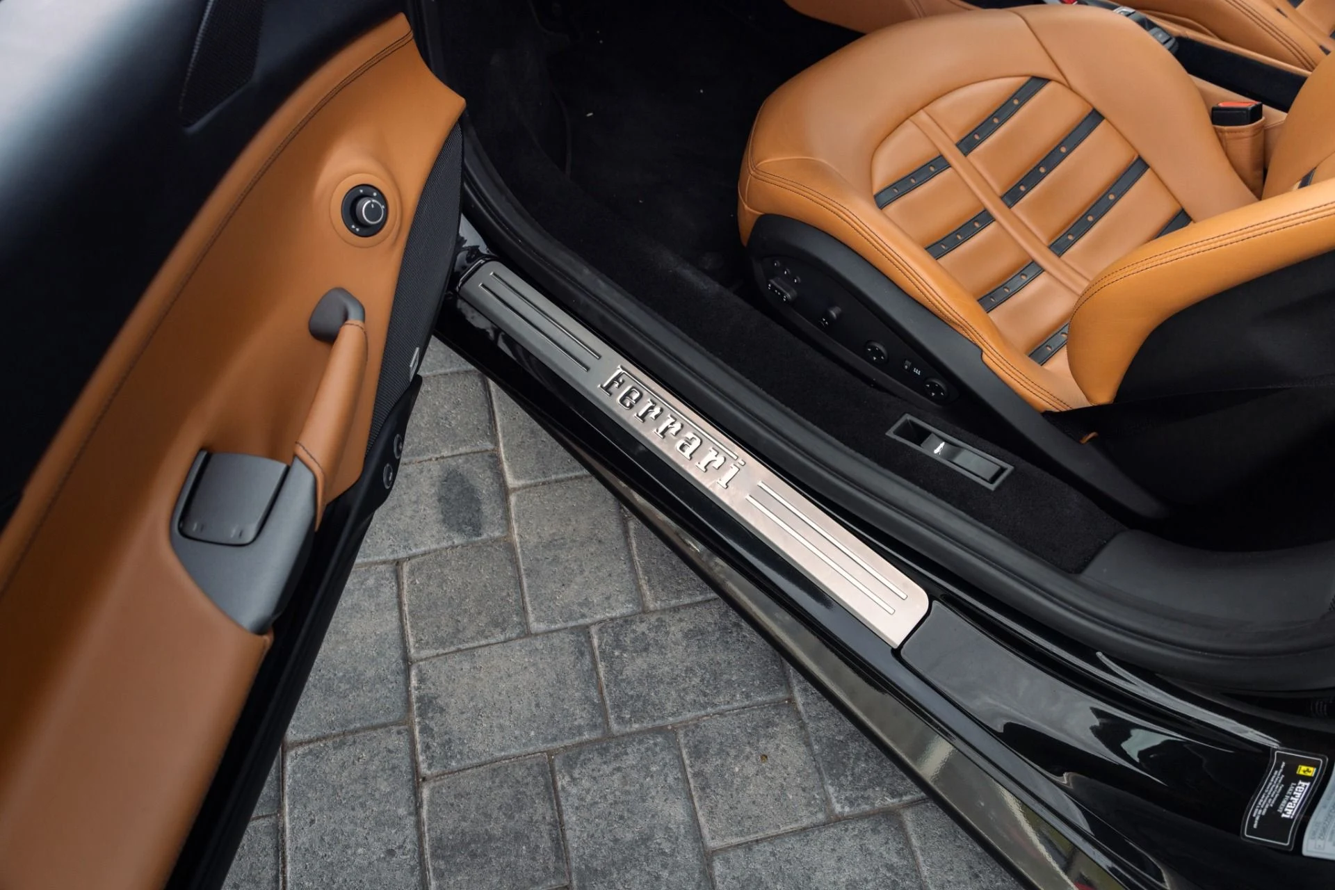 mph010_3309841743_Used_2018_Ferrari_488_Spider_1771975725_8ea6062a74