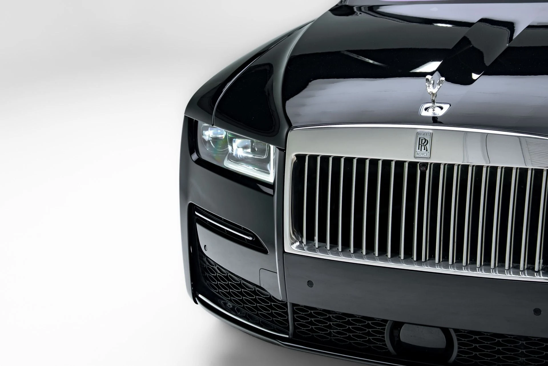 mph010_3310988514_Used_2022_Rolls_Royce_Ghost_1776983451_ed80d4f0b2