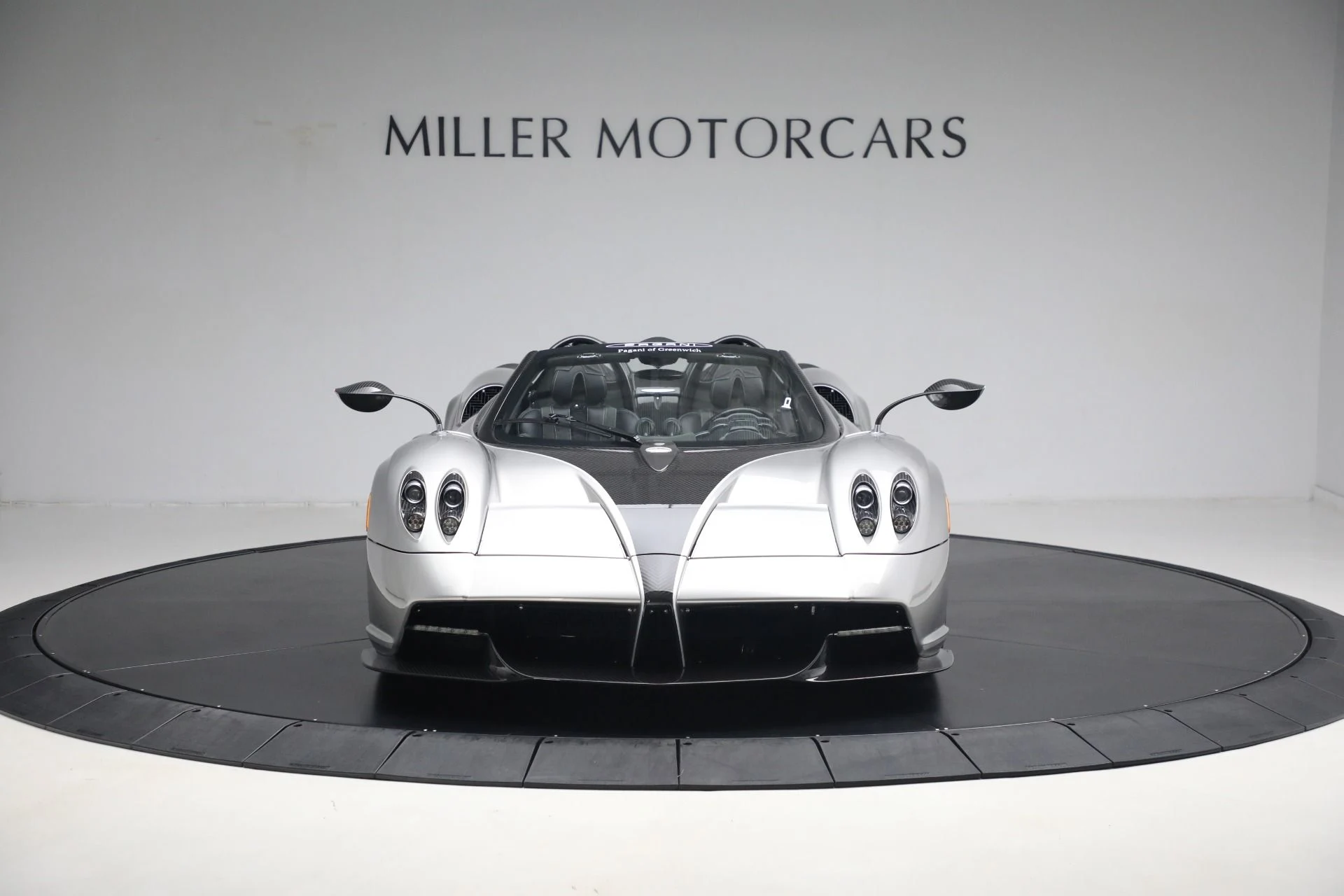 mph010_3312266914_Used_2017_Pagani_Huayra_Roadster_1769208152_fa9102f55a