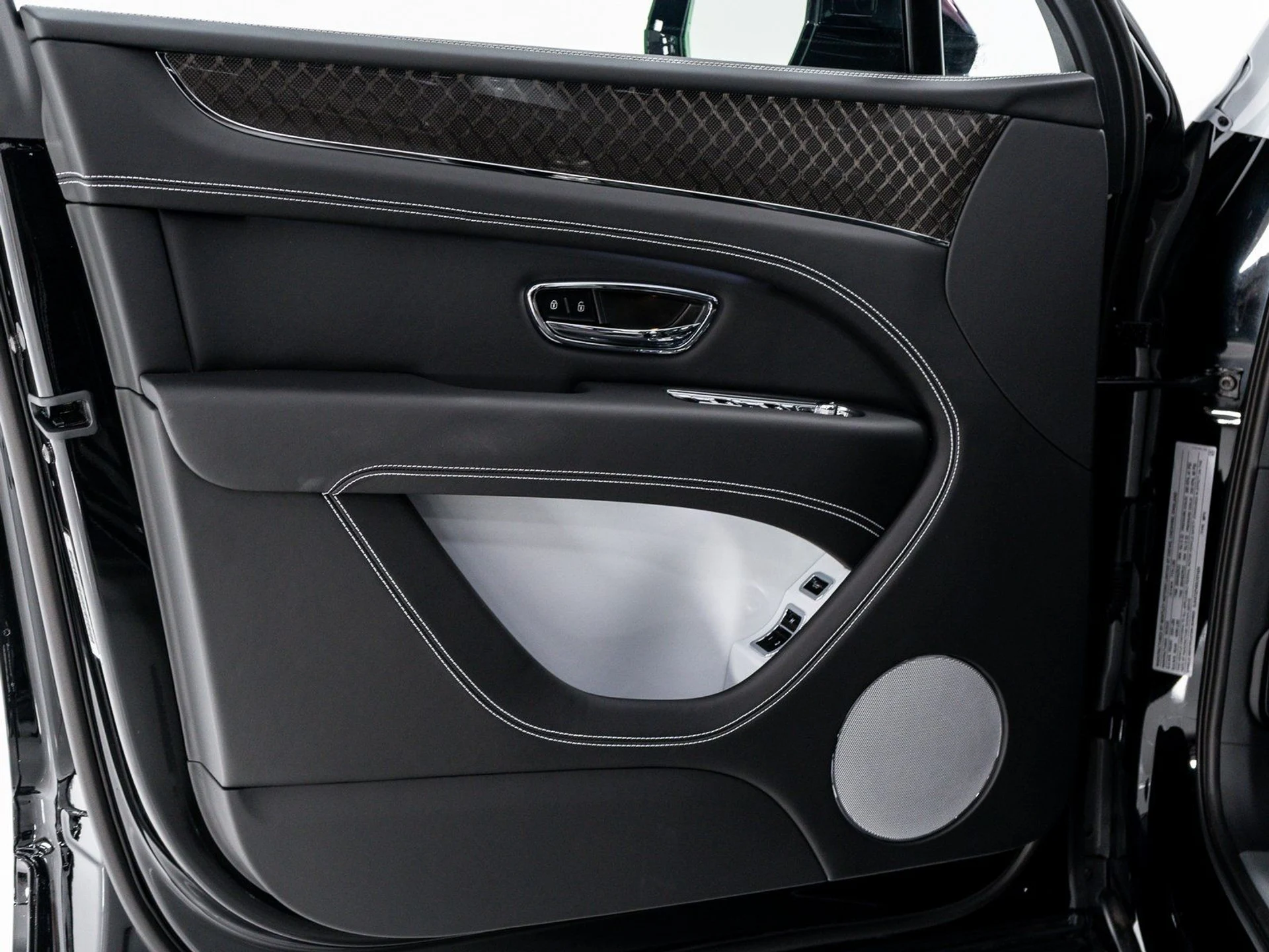 mph010_3318085519_b26495c6542272d112fad595366a720c_c6ede3a648