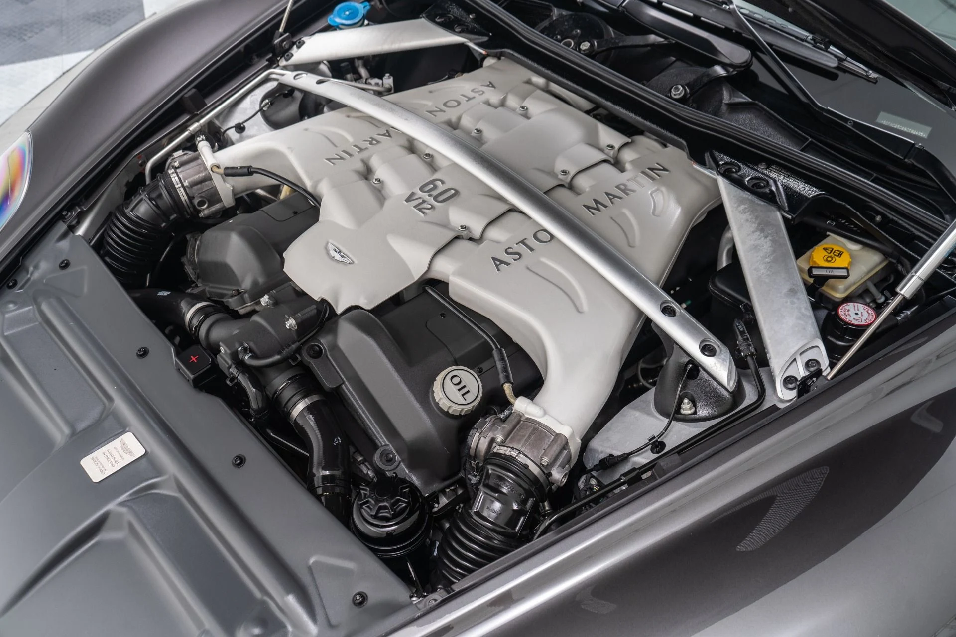 mph010_3318791994_Used_2009_Aston_Martin_DBS_1753978319_f8803c2ec6