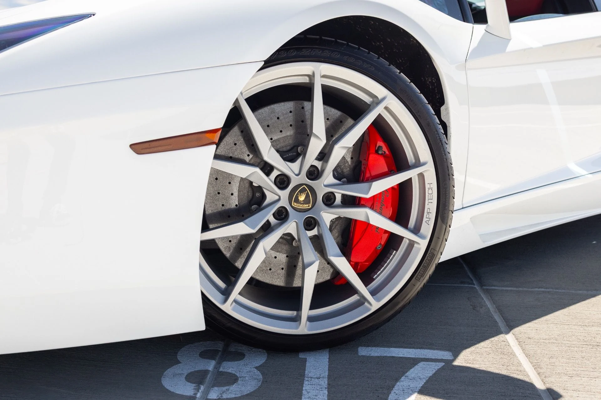 mph010_3325100341_Used_2015_Lamborghini_Aventador_LP_700_4_1785451056_40b7e2217b