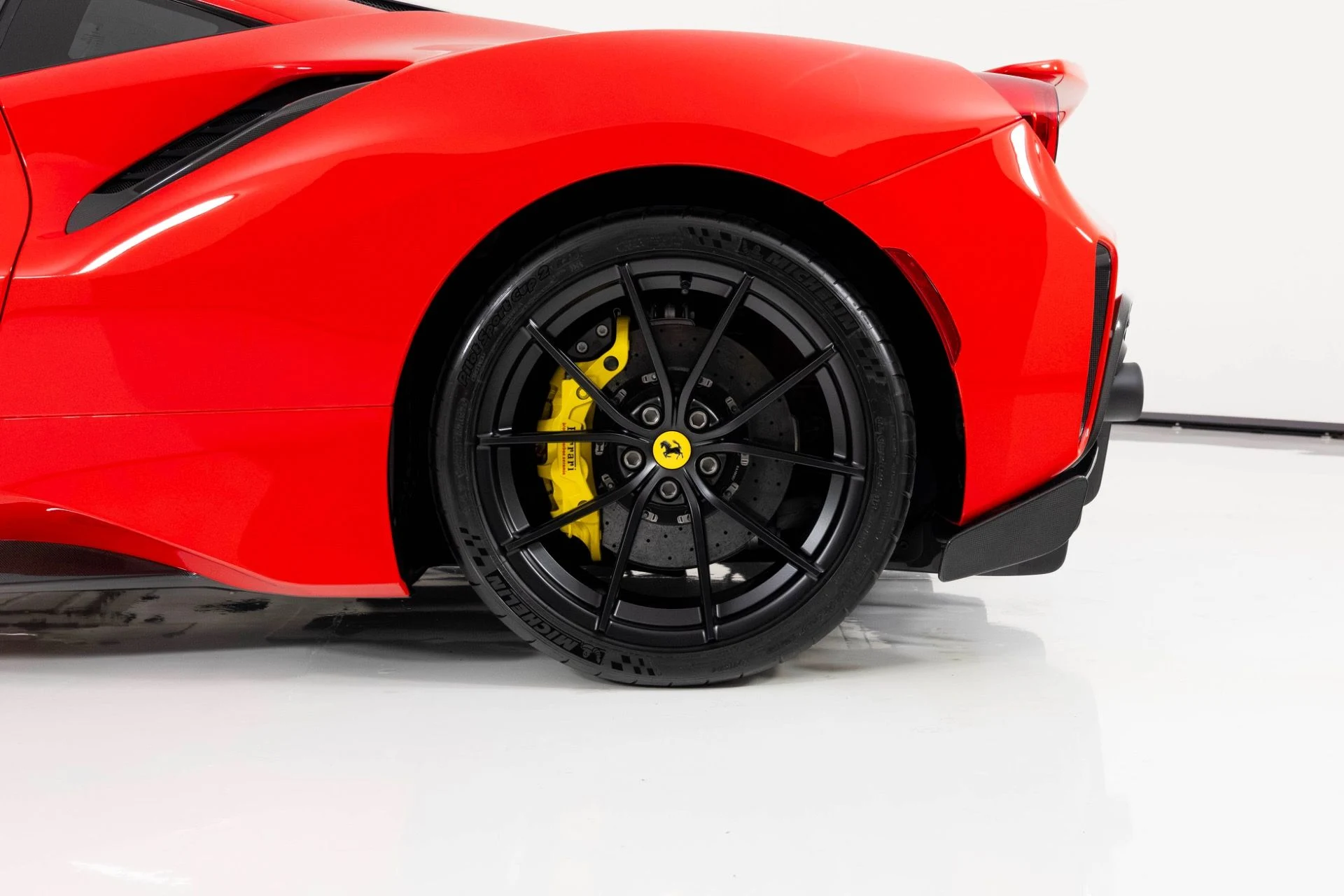 mph010_3328141295_Used_2019_Ferrari_488_Pista_Coupe_1764015849_3b733a9c7e