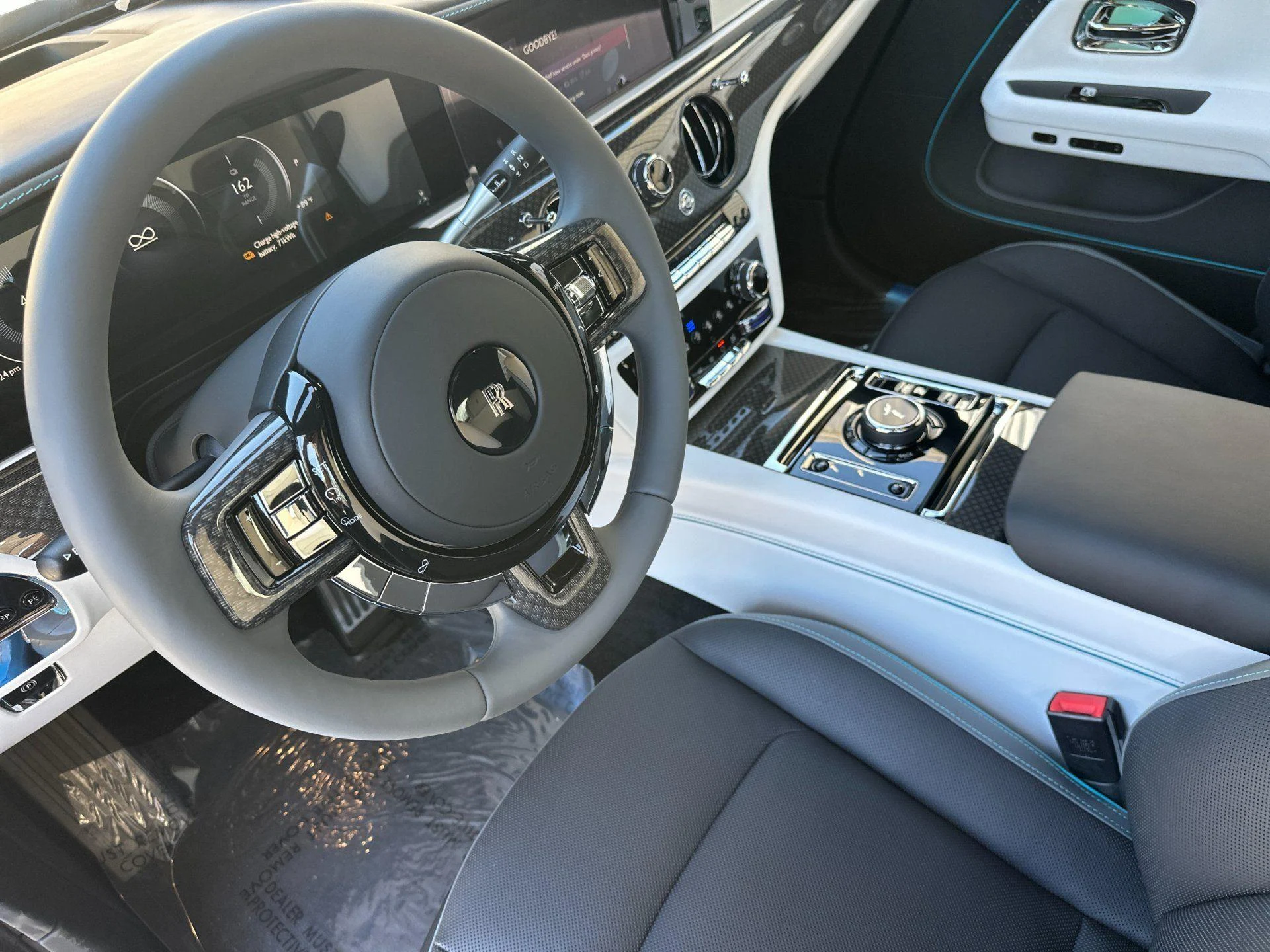 mph010_3331890414_New_2026_Rolls_Royce_Spectre_Black_Badge_1773996531_fe013beda9