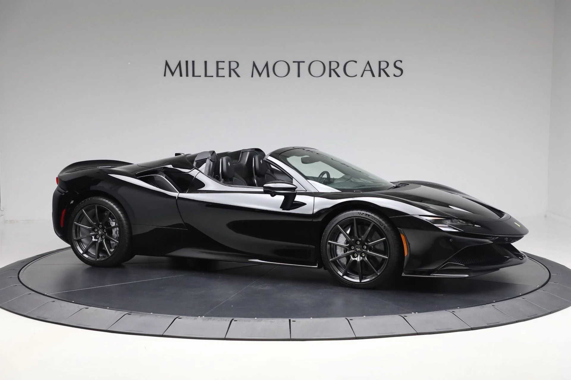 mph010_3336783971_Used_2023_Ferrari_SF_90_Spider_4f71f7ba58