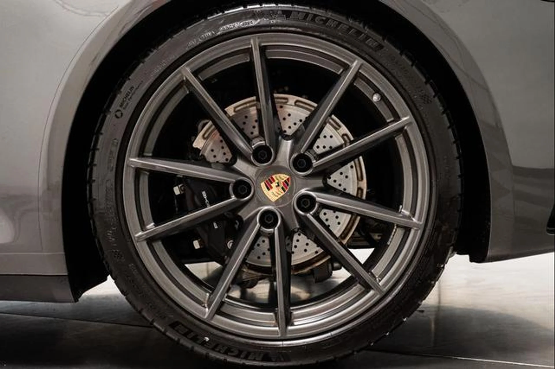 mph010_333847010_px_X_Vd_P8o_F_Qg57b_Cv_Zht_Ixofhg_MM_c92c57a06a