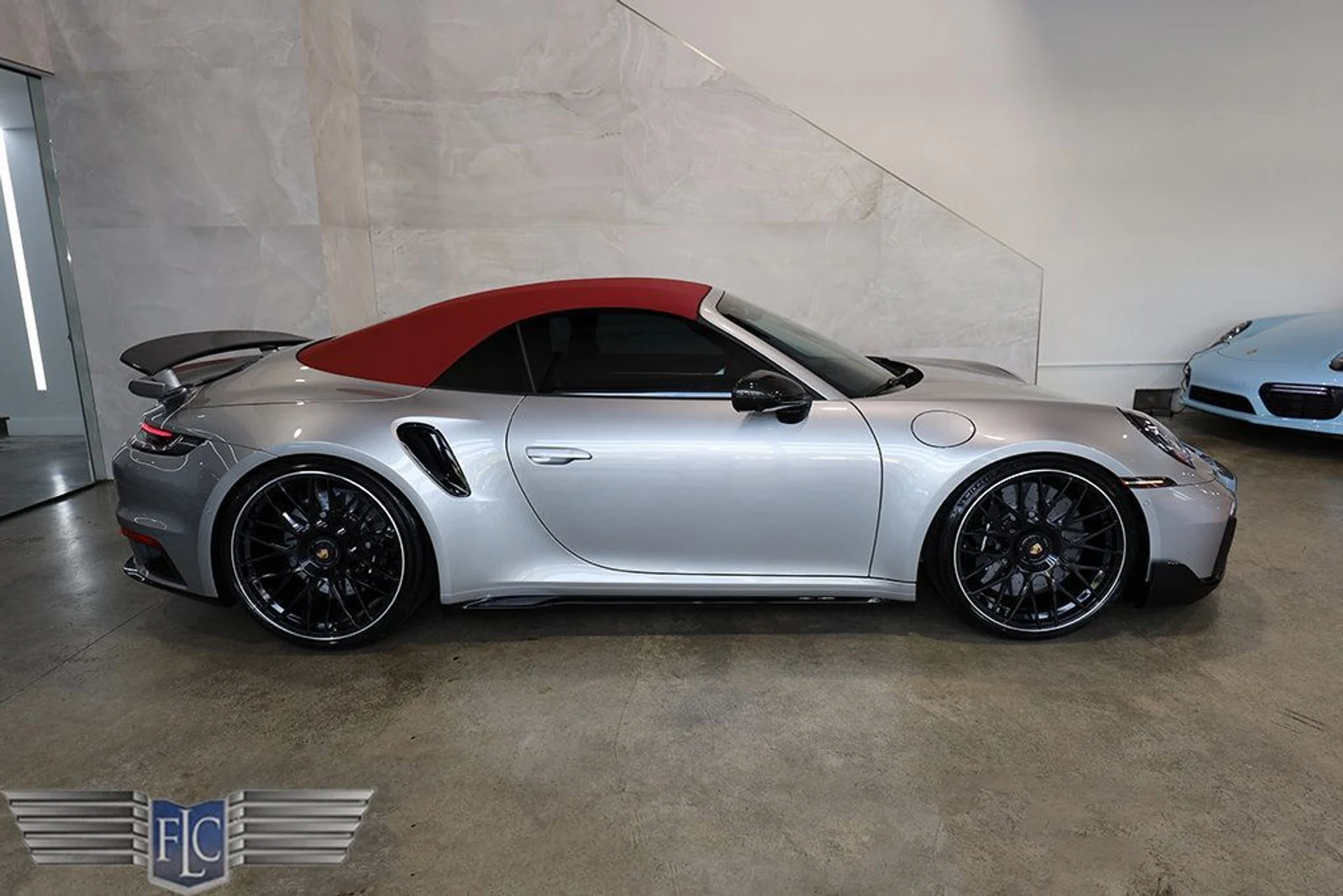 mph010_3344550302_used_2024_porsche_911_turboscabriolet_9689_22937048_11_1024_7fef78347c