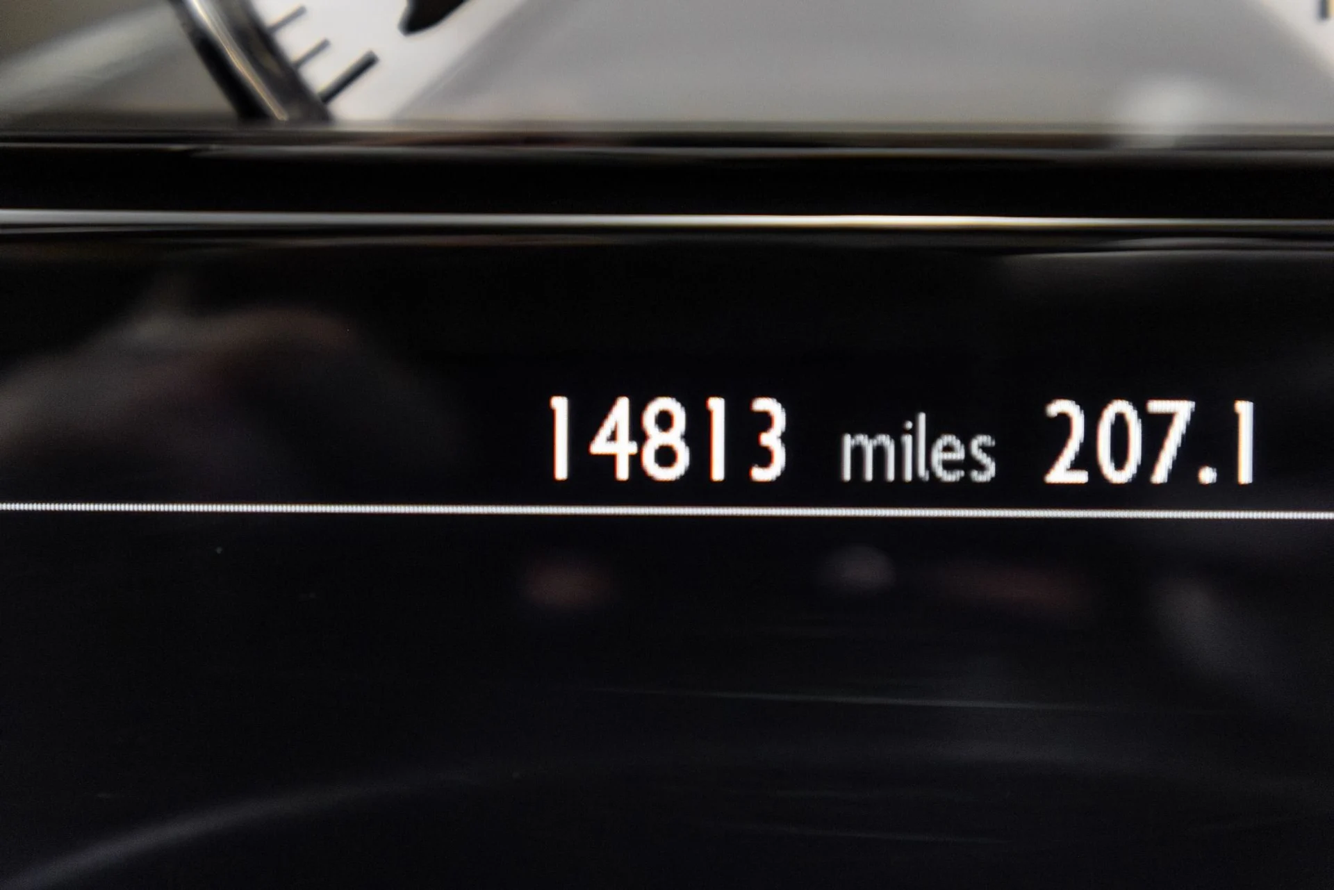 mph010_3347512803_Used_2011_Rolls_Royce_Ghost_1770323942_3ff3ef4cbd