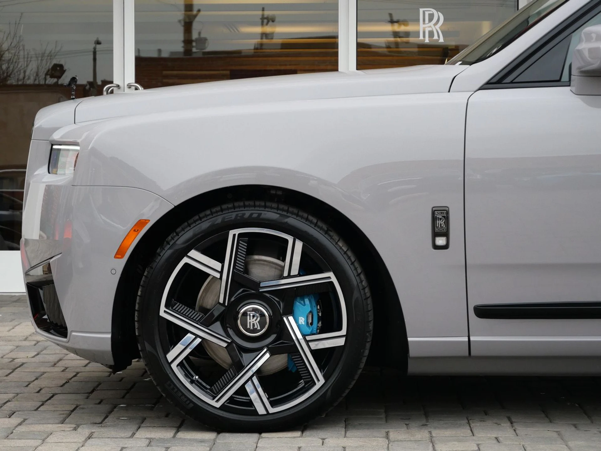 mph010_3360053592_5b74ae3b06324504b031753320bdc767x_2b8d2cf6fe