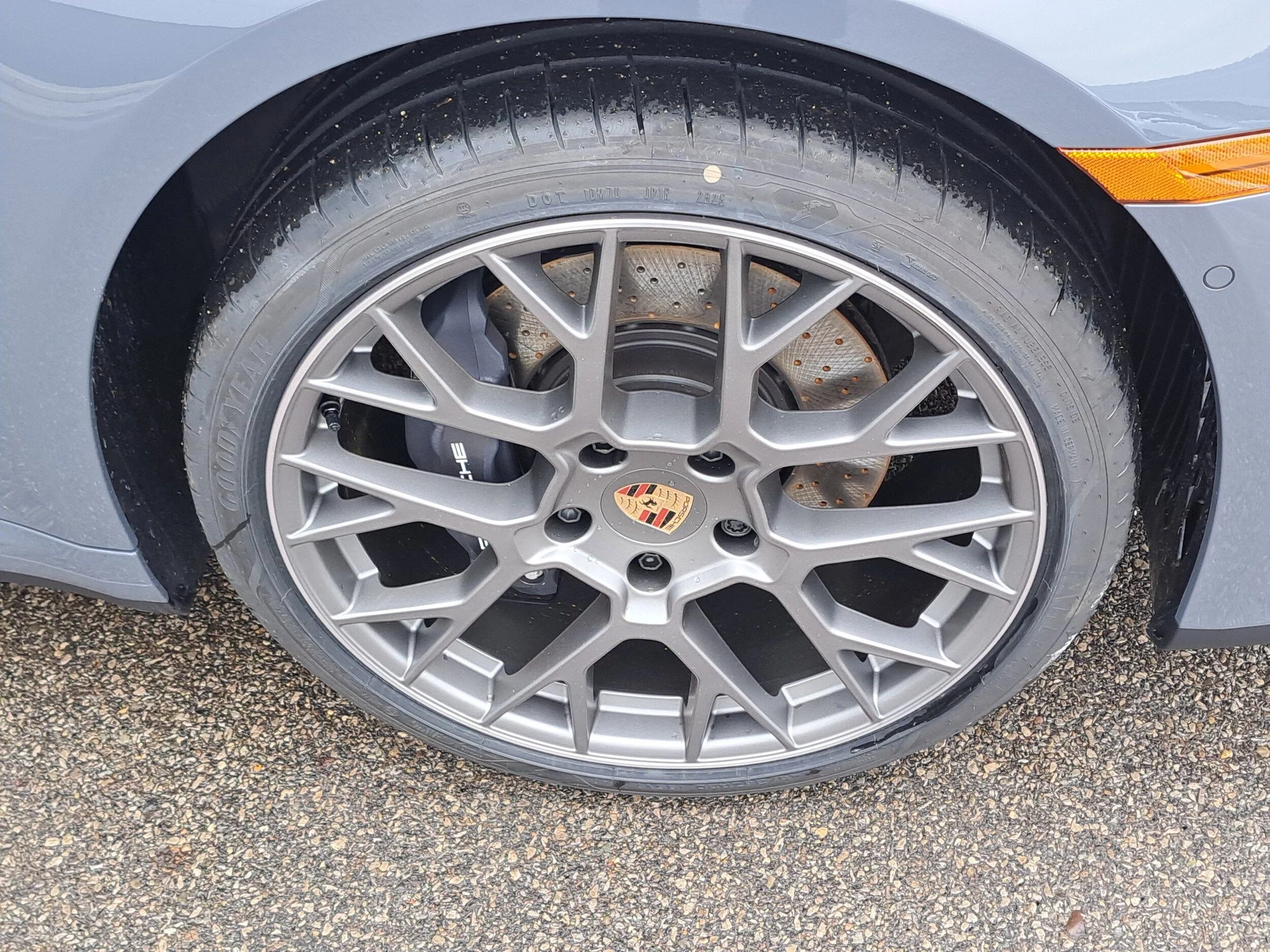 mph010_3362421429_b50f1c96f4d32c48854881eb4fb8a745x_054838682b