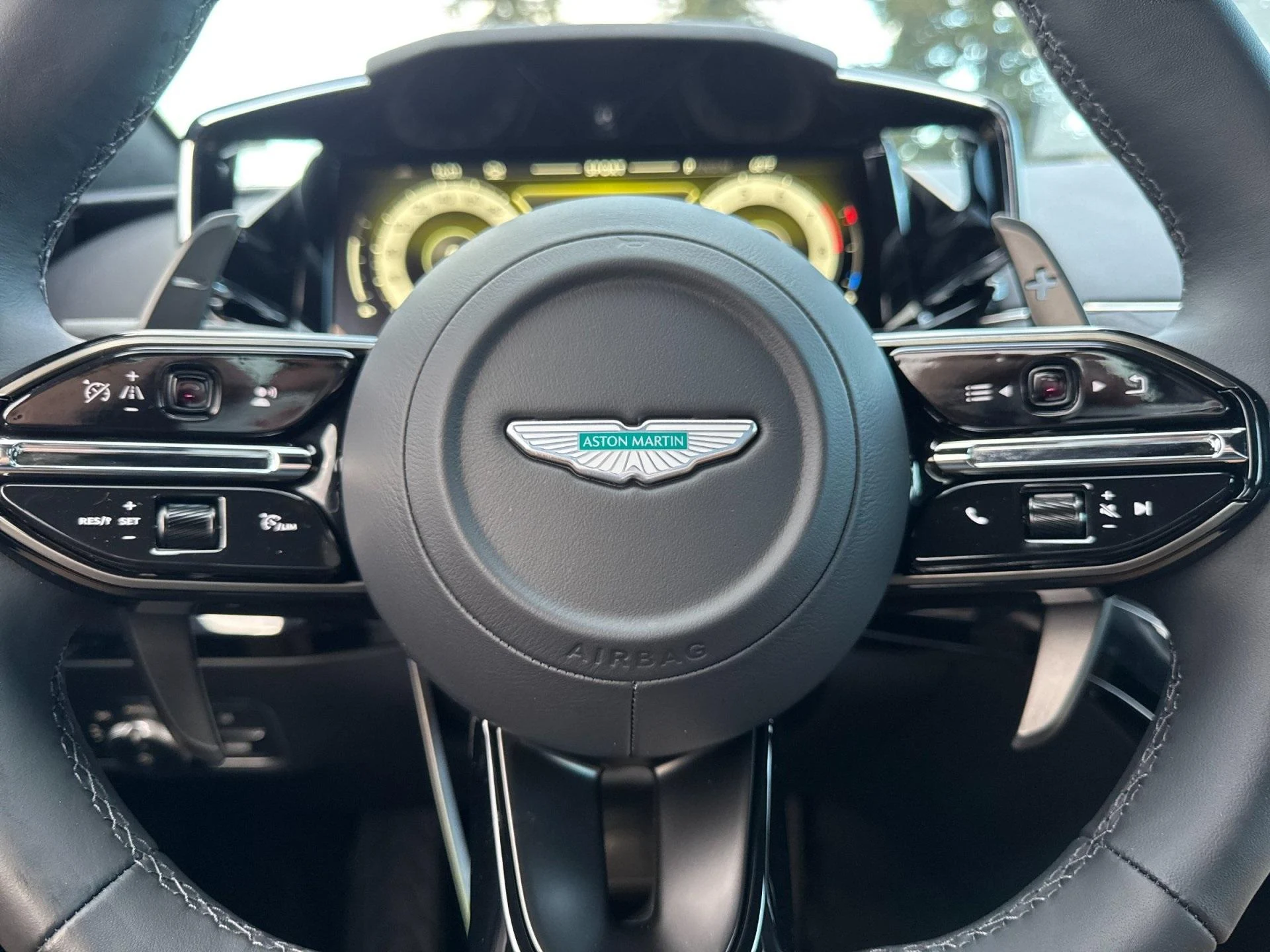 mph010_3363077476_New_2026_Aston_Martin_Vantage_S_1767798676_f476e2b20d