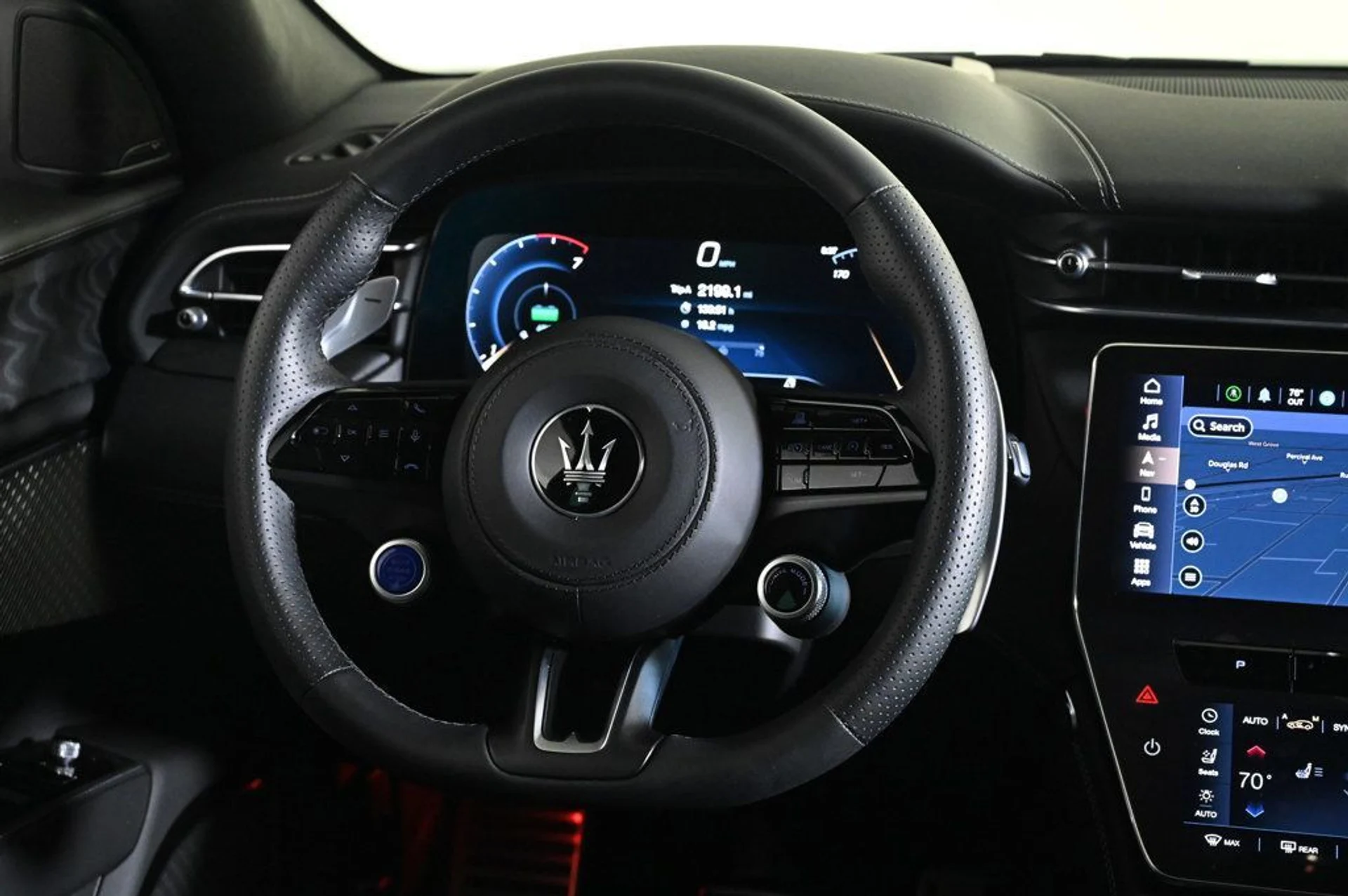 mph010_3366227650_used_2025_maserati_grecale_modena_11350_22967660_10_1024_de41937fe5