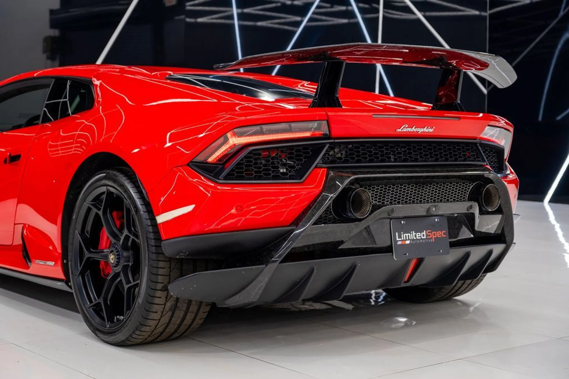 mph010_3367908983_63e310bddce5521e25a5768dc42d4147_90e443247d