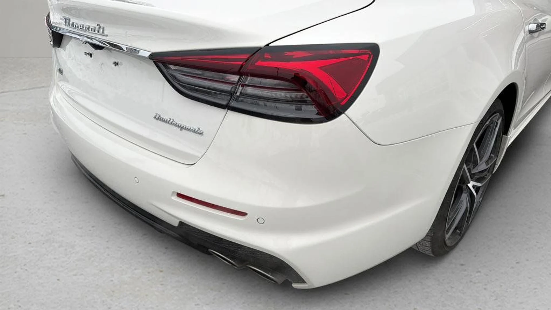 mph010_3376465168_a9aa16d1bba34472ba48387a9a4502ad_5834801f76