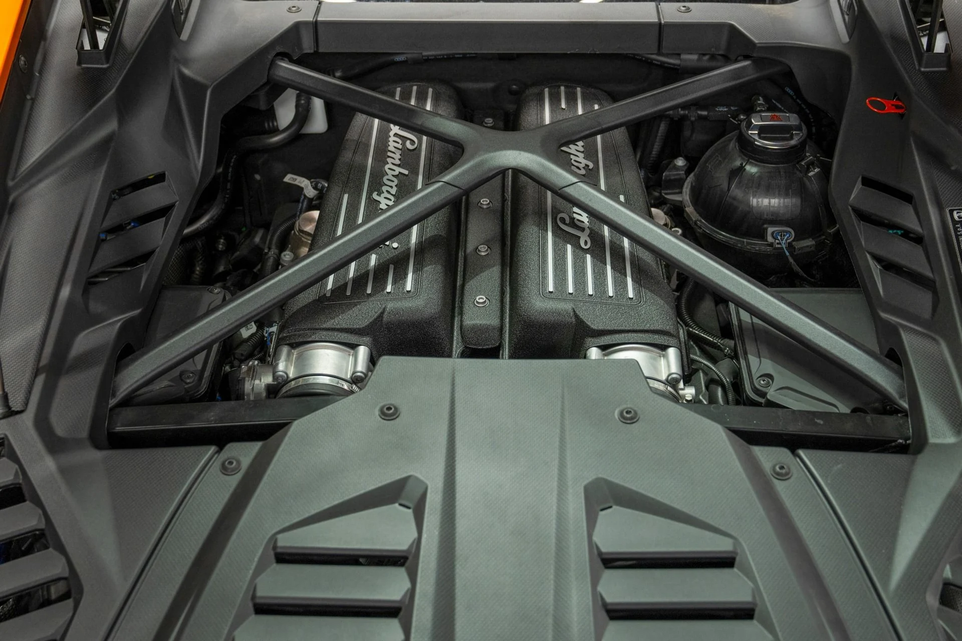 mph010_337819998_Used_2020_Lamborghini_Huracan_EVO_GT_Celebration_Edition_One_of_36_Built_Squadra_Corse_Livery_1759328087_68507a4381