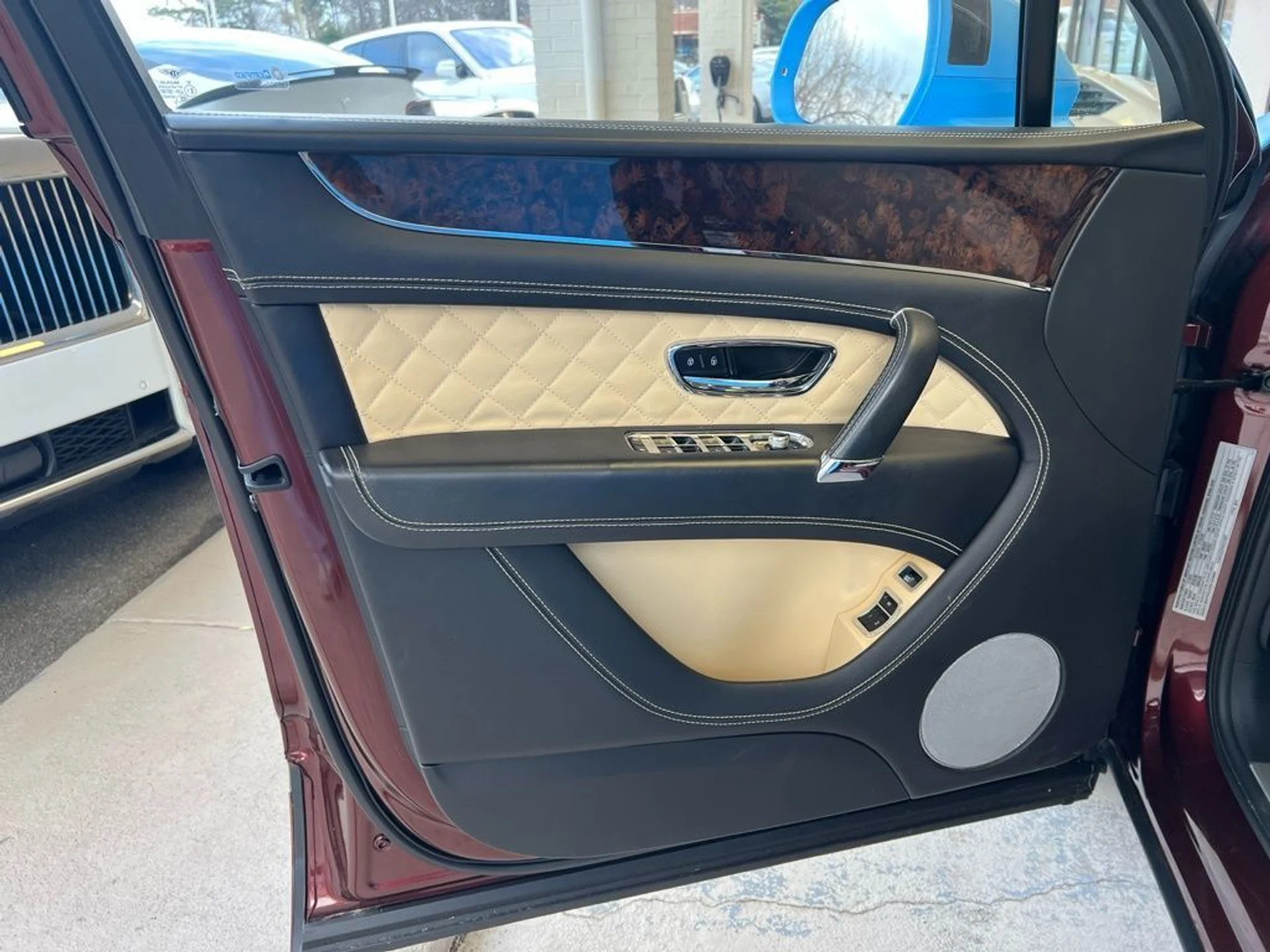 mph010_338459086_2990c538df605d31bf45f1d3439184a5x_73776ca59a