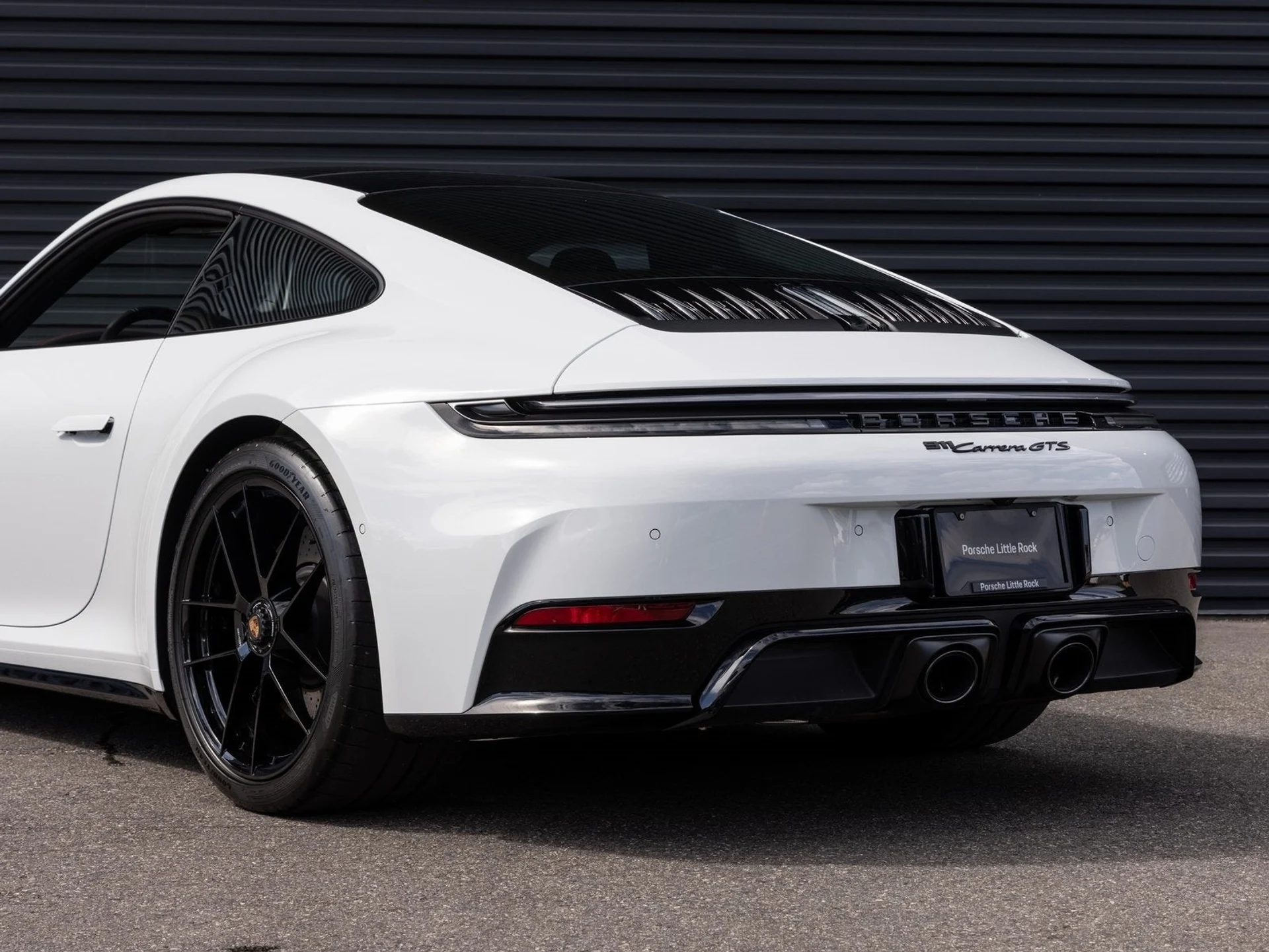 mph010_3389724683_11_e35bd42abc