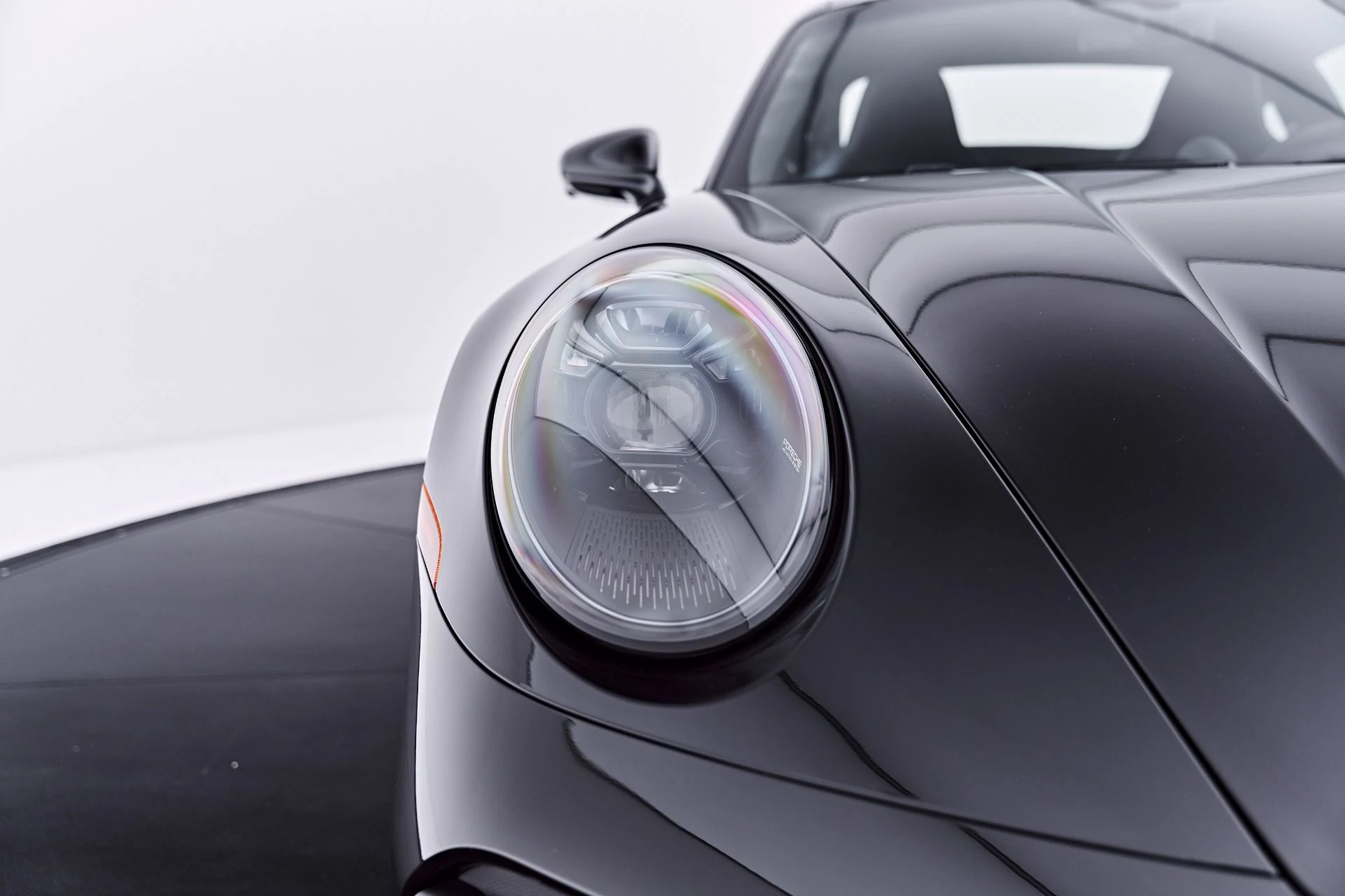 mph010_3391425421_Used_2025_Porsche_911_Turbo_1782870215_0b5c816758