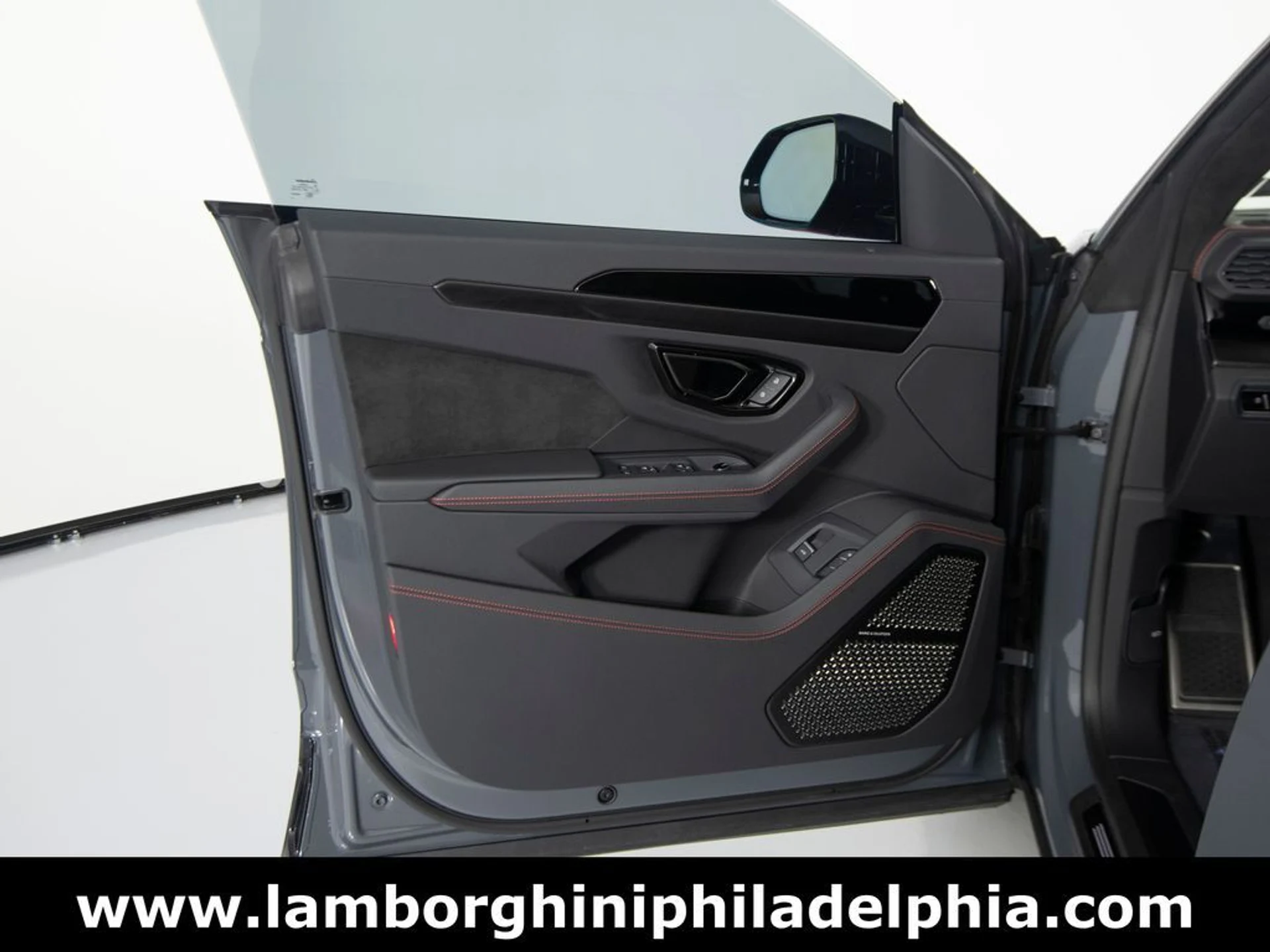 mph010_3394624657_9161110d26ac4ccdeb68f9585e41d7dex_e4d783a257