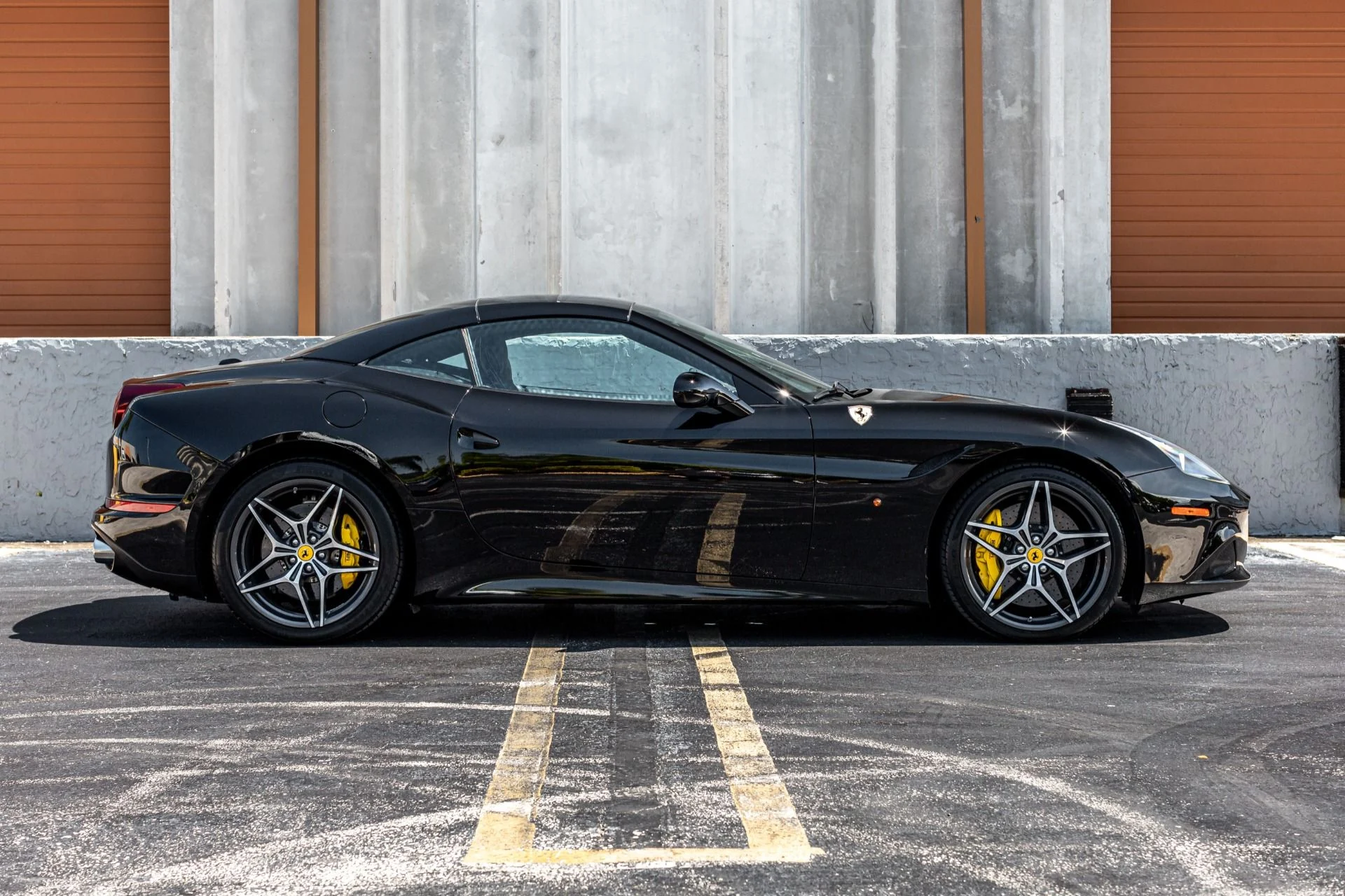 mph010_3399163086_Used_2017_Ferrari_California_T_EXTREMELY_CLEAN_ALL_THE_RIGHT_OPTIONS_NO_STICKY_BUTTON_1657720579_5310a27a4b