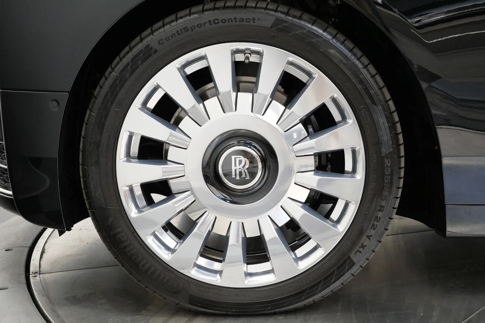 mph010_3401258076_Used_2019_Rolls_Royce_Phantom_The_Phantom_Package_Very_Low_Miles_Bespoke_Audio_1791821565_e929249a5d