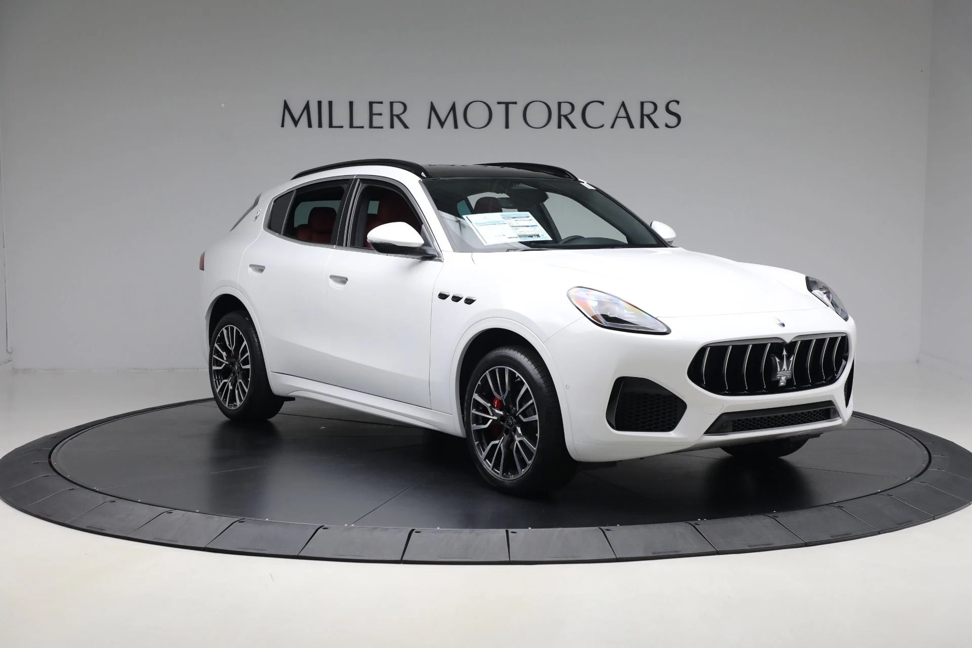 mph010_3404072334_New_2025_Maserati_Grecale_0f8e62984b