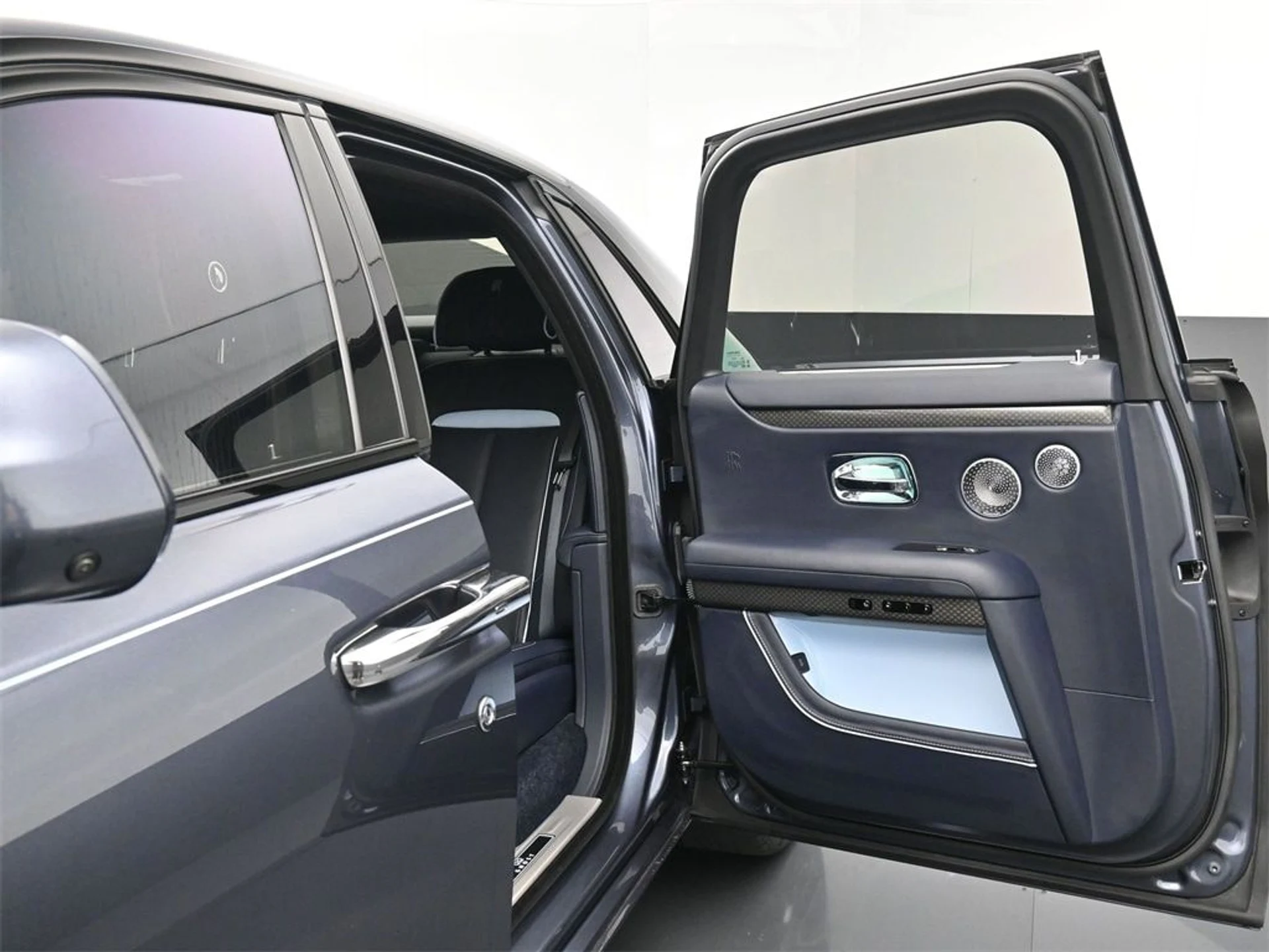 mph010_3409625662_b95c33ac96d6118722209e1ea45488d5x_095fcd5fb4