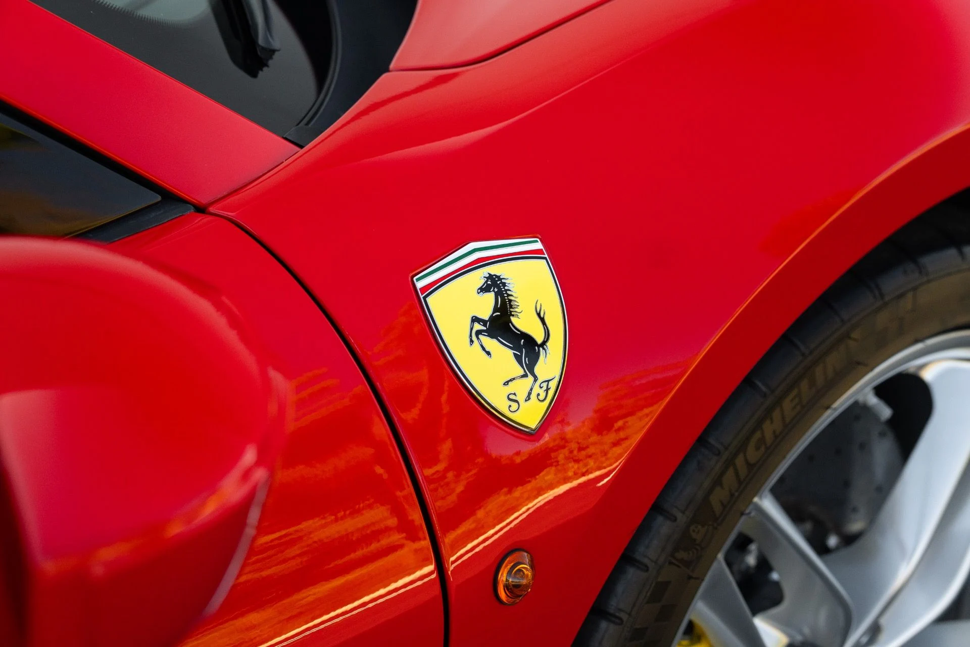 mph010_3416104499_Used_2017_Ferrari_488_Spider_1771886978_8b2cabed47