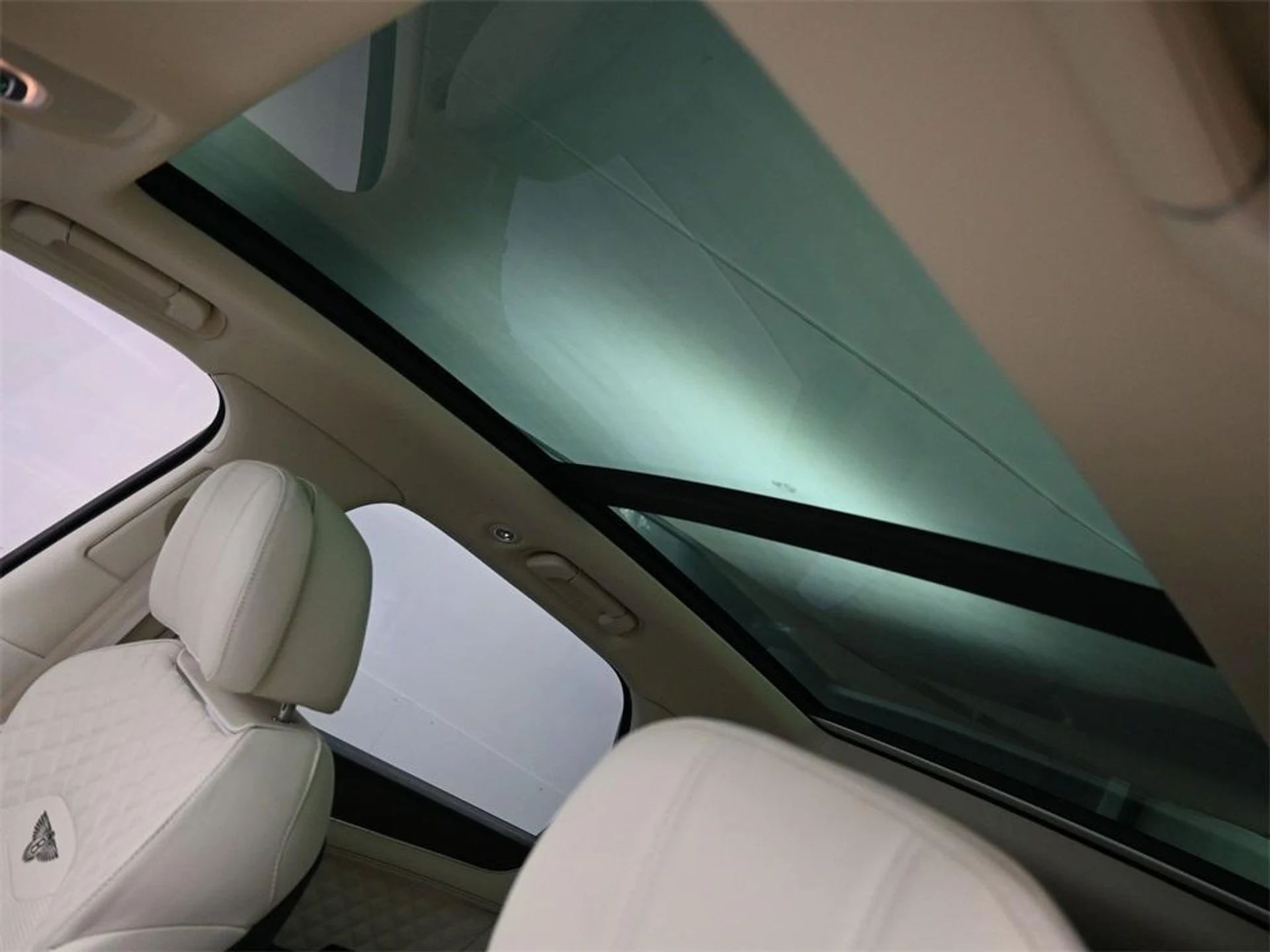 mph010_343308900_Er5_G_Ig66_Yfck_AC_65gib_Ocd_G0sg_0bc3194af4