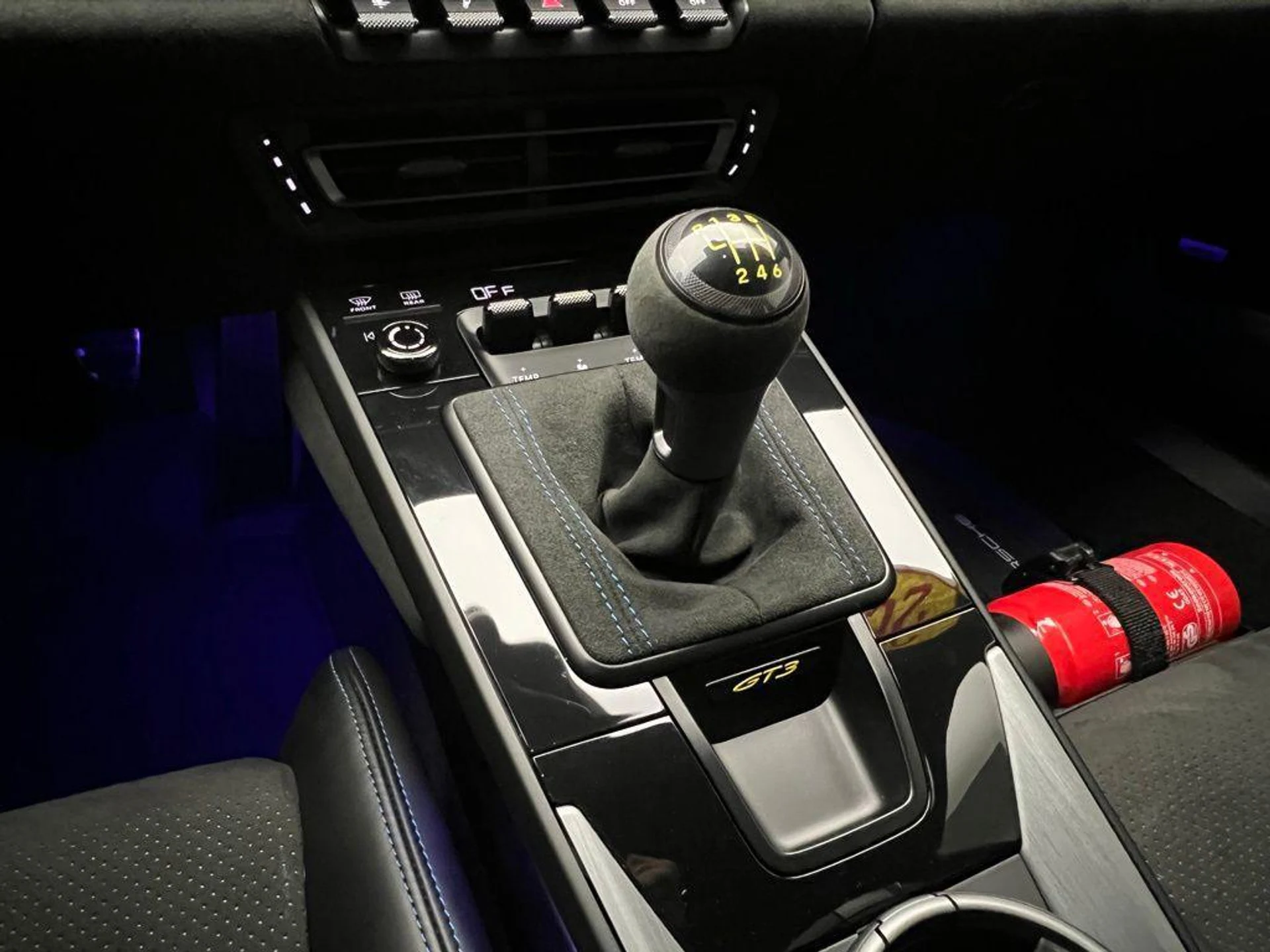 mph010_3439629279_rt3j_C_Poo_Y_Qk10l7h_Gi_ET_Jzxuz_A_86cc9bd5b0