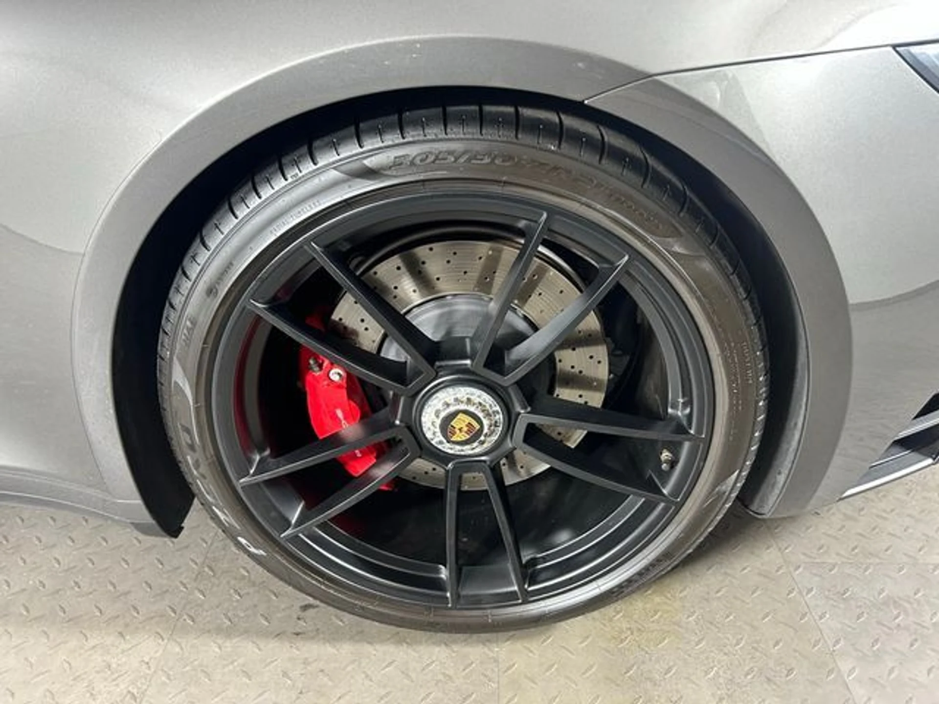 mph010_3440237499_ea8e5cf7e386b80d881cff99fd48abffx_672383825c