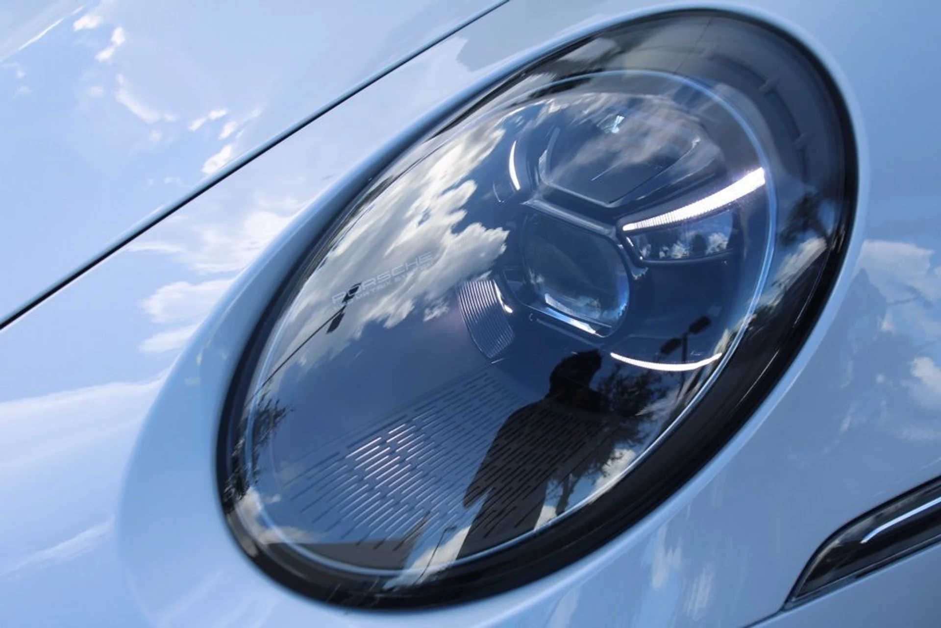 mph010_3440654169_3a27d85a3742127175aab3fb2787e03d_412cb85d23