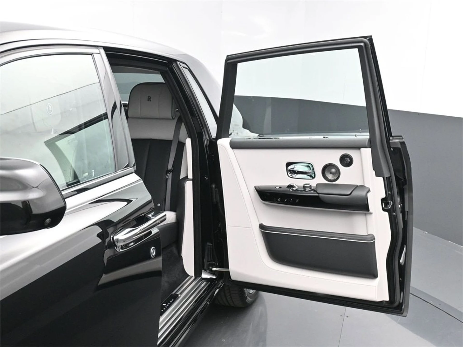 mph010_3441487392_bfe079d8b9be4af384c06cffa5daf8d8x_17ef429ba7