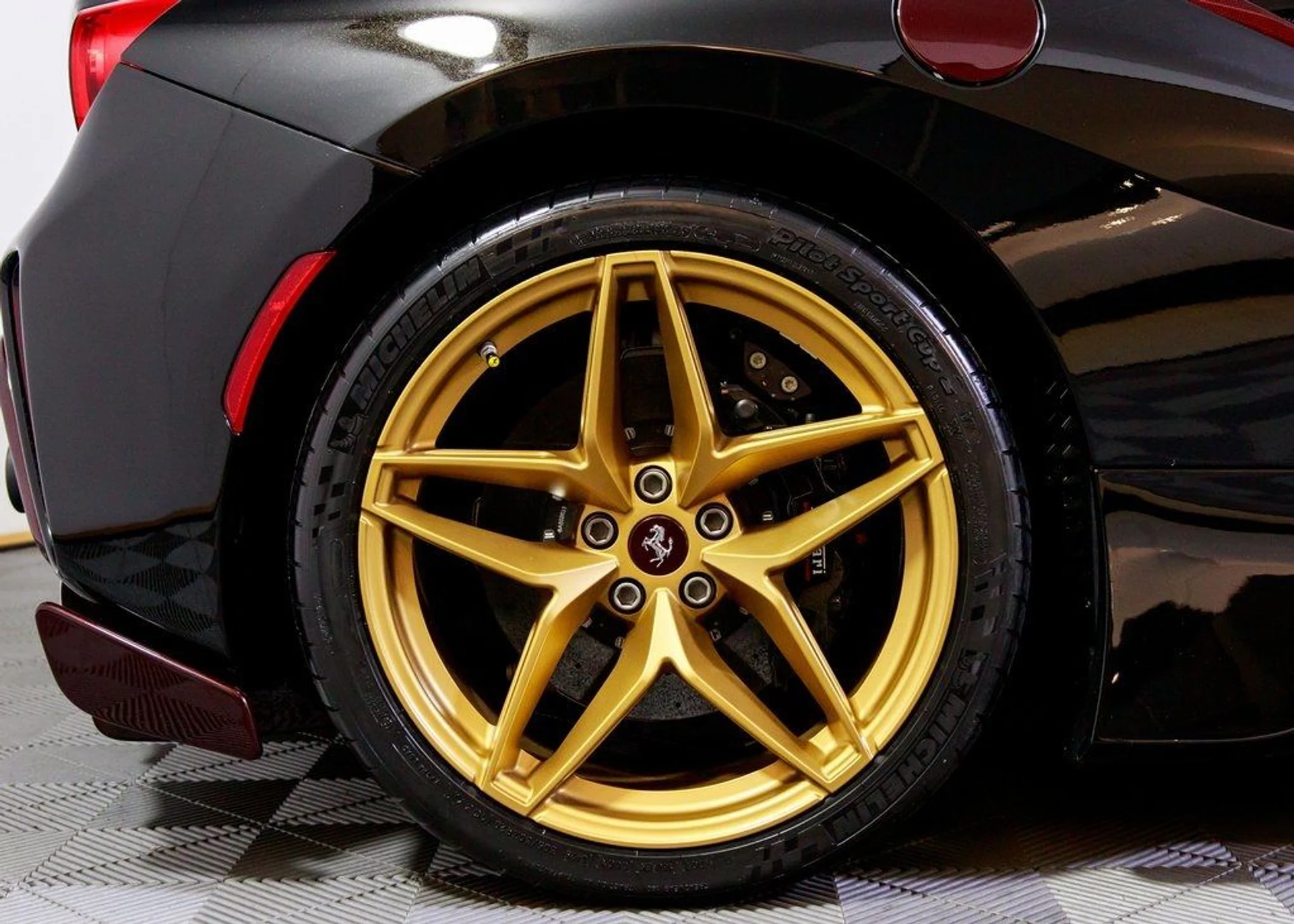 mph010_3443281800_de7753730d2a8b6dbbfaa000016037bc_d55a50e303