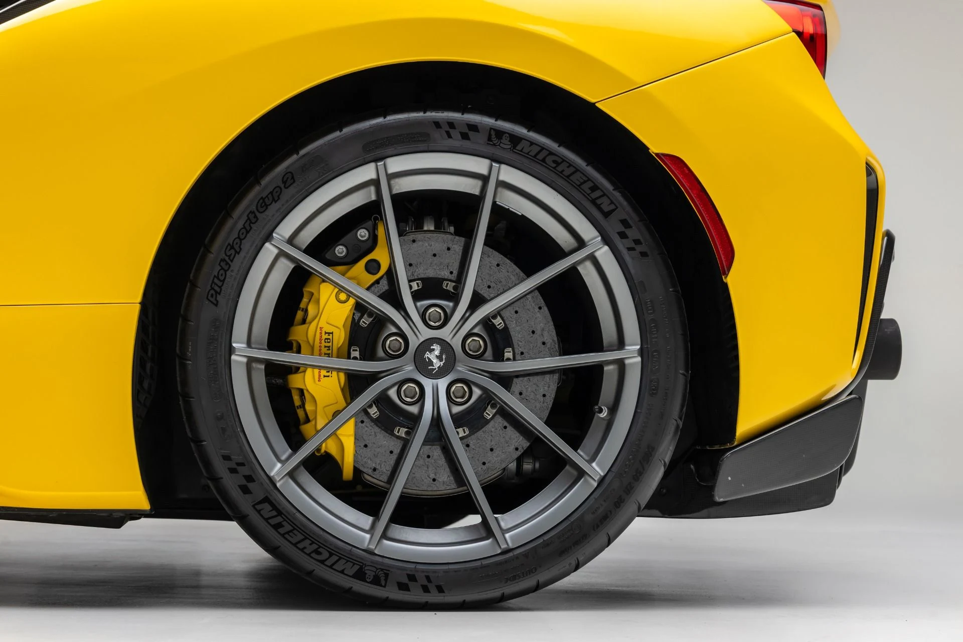 mph010_3443327680_13163_p11_l_2f0939b948