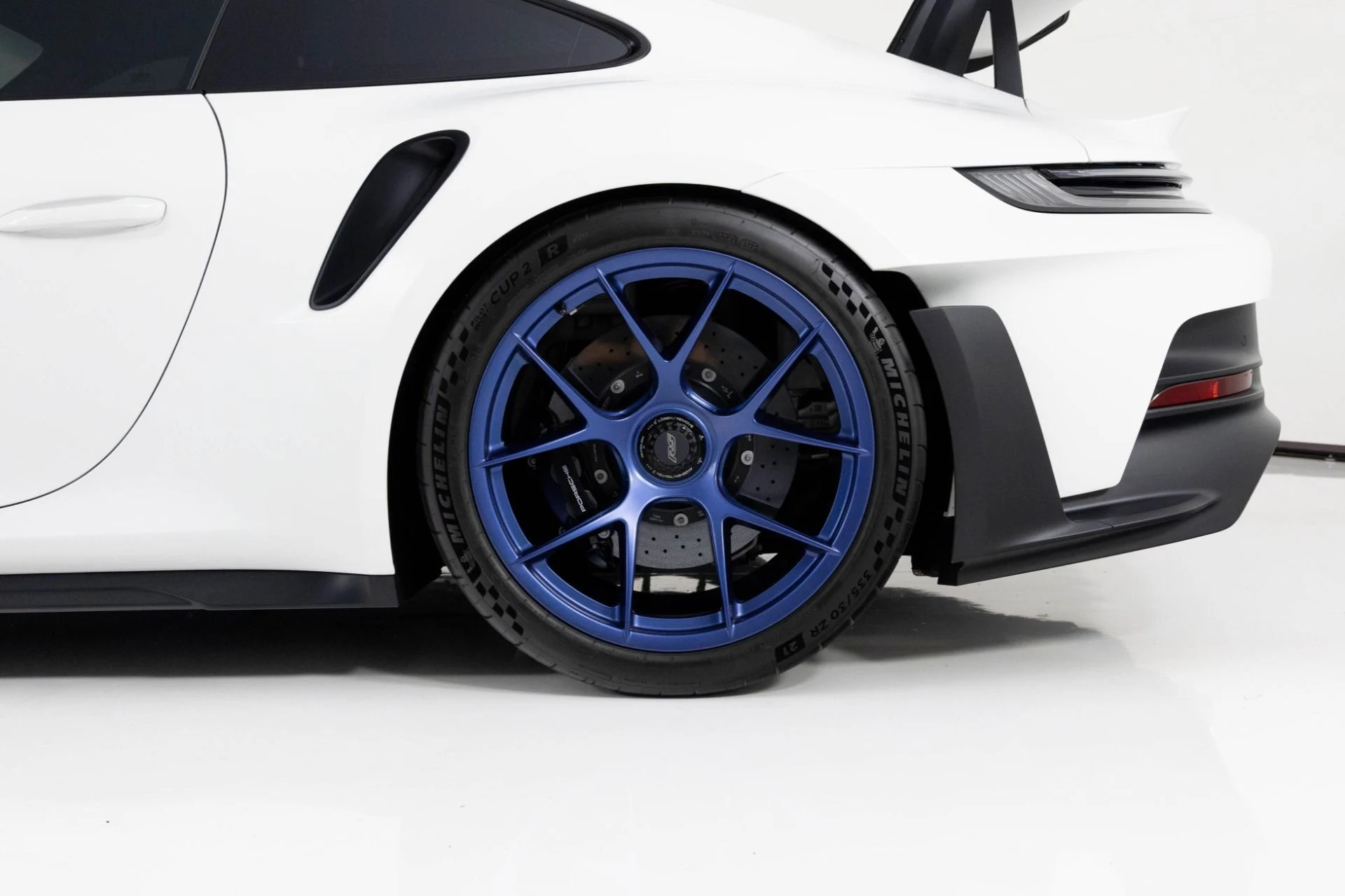 mph010_3443555984_Used_2024_Porsche_911_GT_3_RS_1763426461_b122963e0d