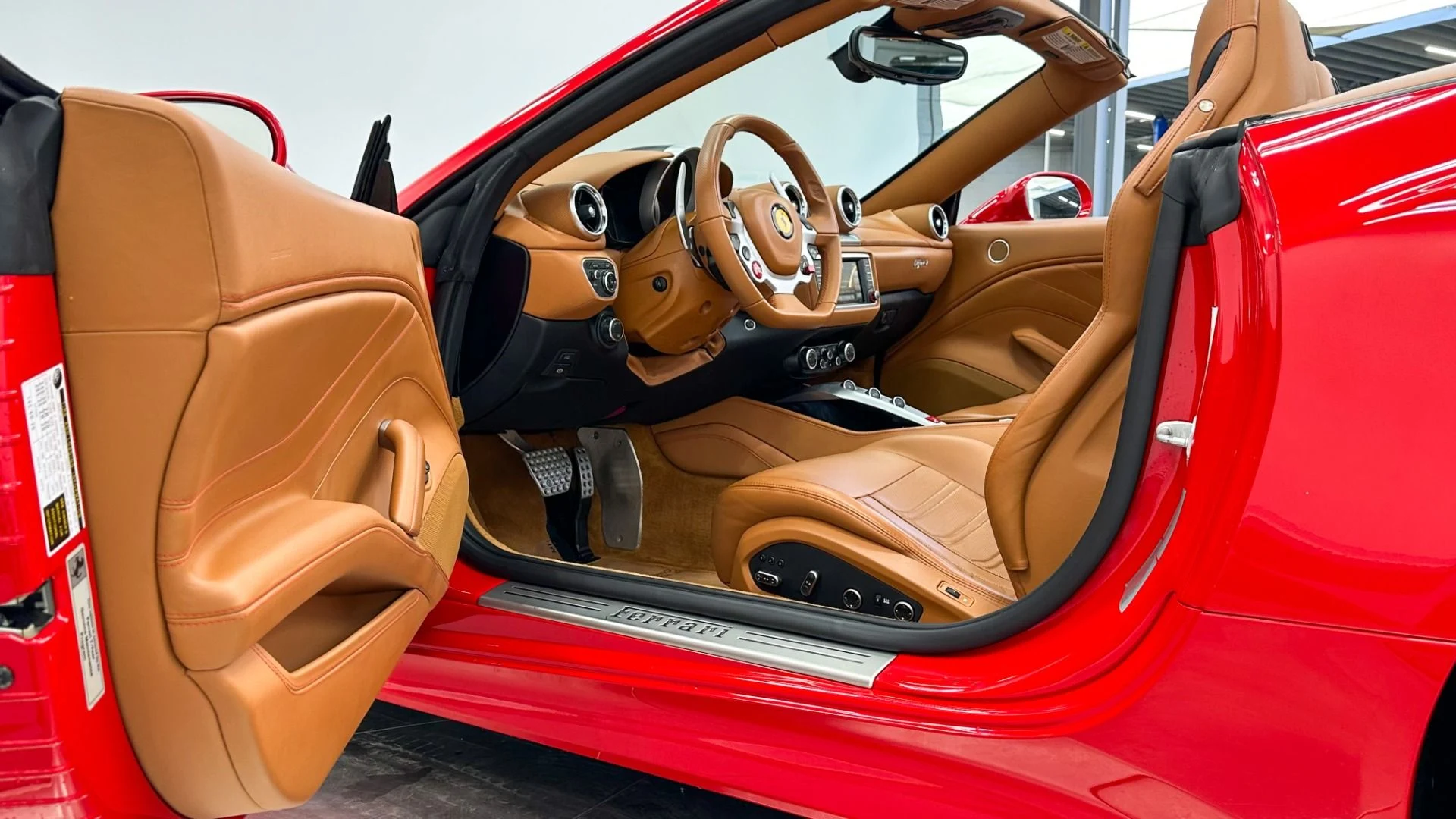 mph010_344905216_Used_2017_Ferrari_California_T_Handling_Speciale_Extended_Cuoio_leather_1771366048_636b6db849