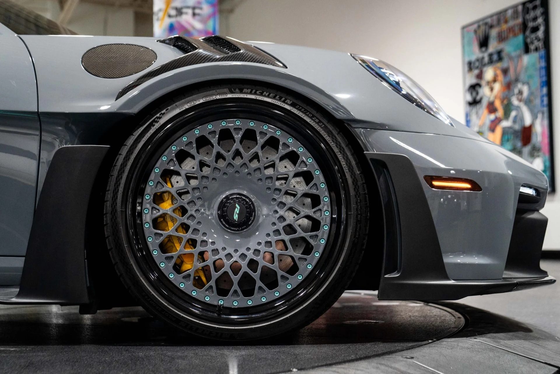 mph010_3452684962_Used_2024_Porsche_911_GT_3_RS_Arctic_Grey_Weissach_Package_1768063544_4a9adf2b85