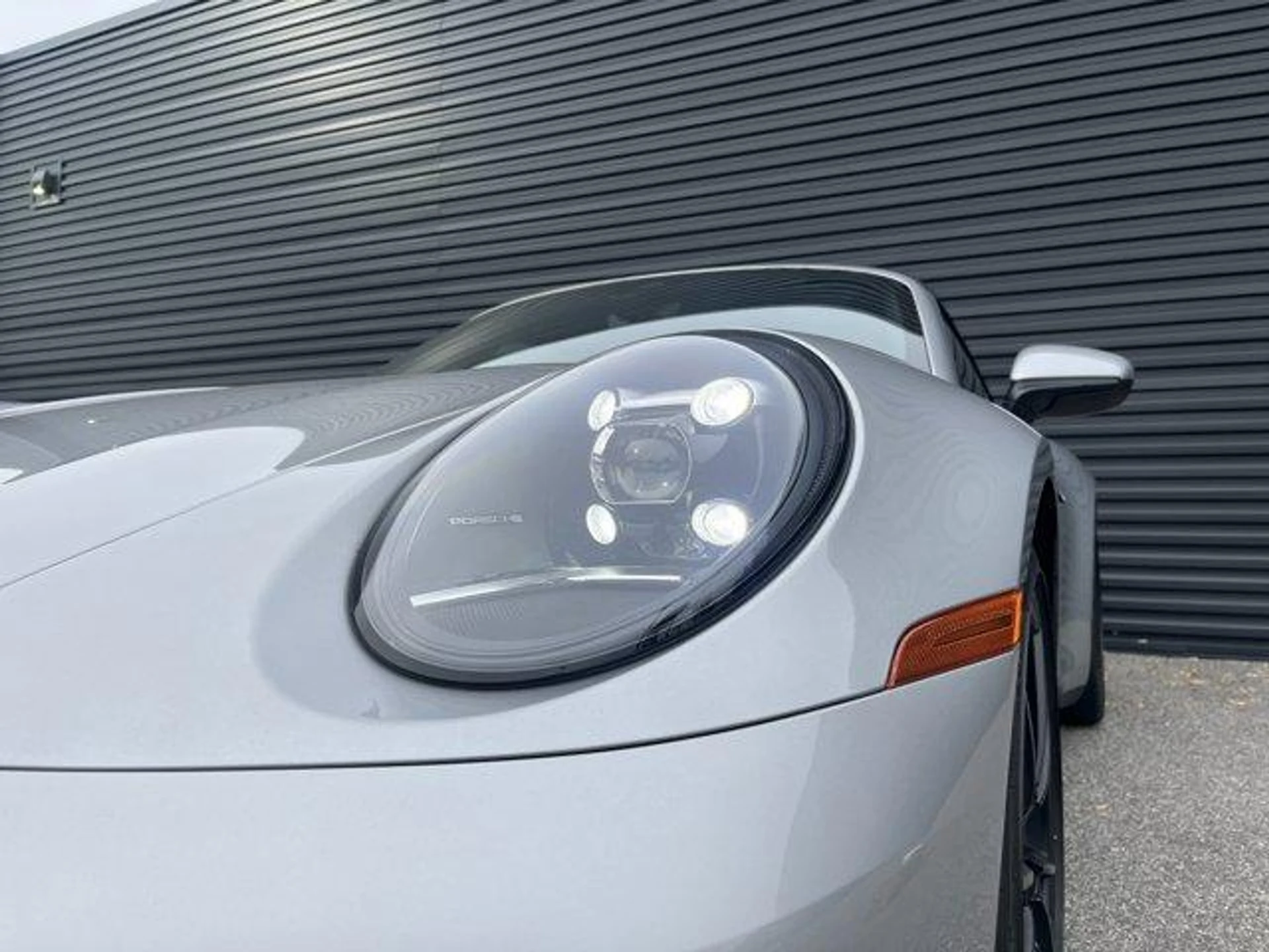 mph010_3453764299_ysc_M9t9p_M0n4d_KN_7e_pxnqwl6_RQ_7fd177f427