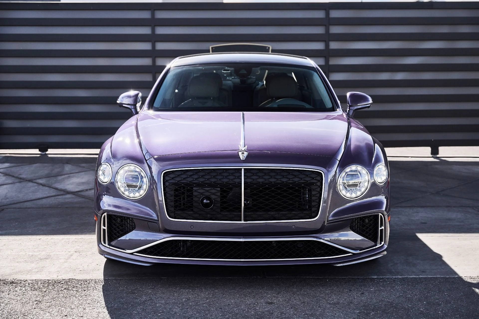 mph010_3455858238_Used_2026_Bentley_Flying_Spur_V8_1775613252_24de0dbc2a