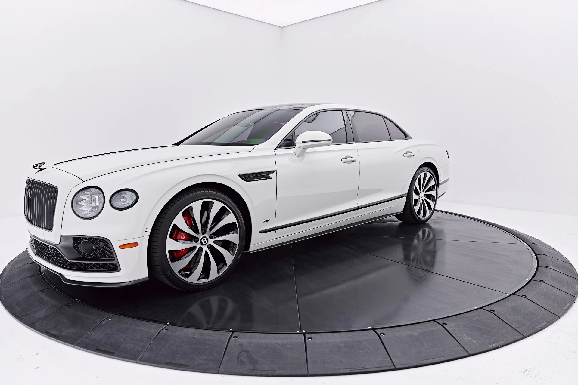 mph010_3456872283_Used_2022_Bentley_Flying_Spur_V8_1786412475_b2b956b5f0