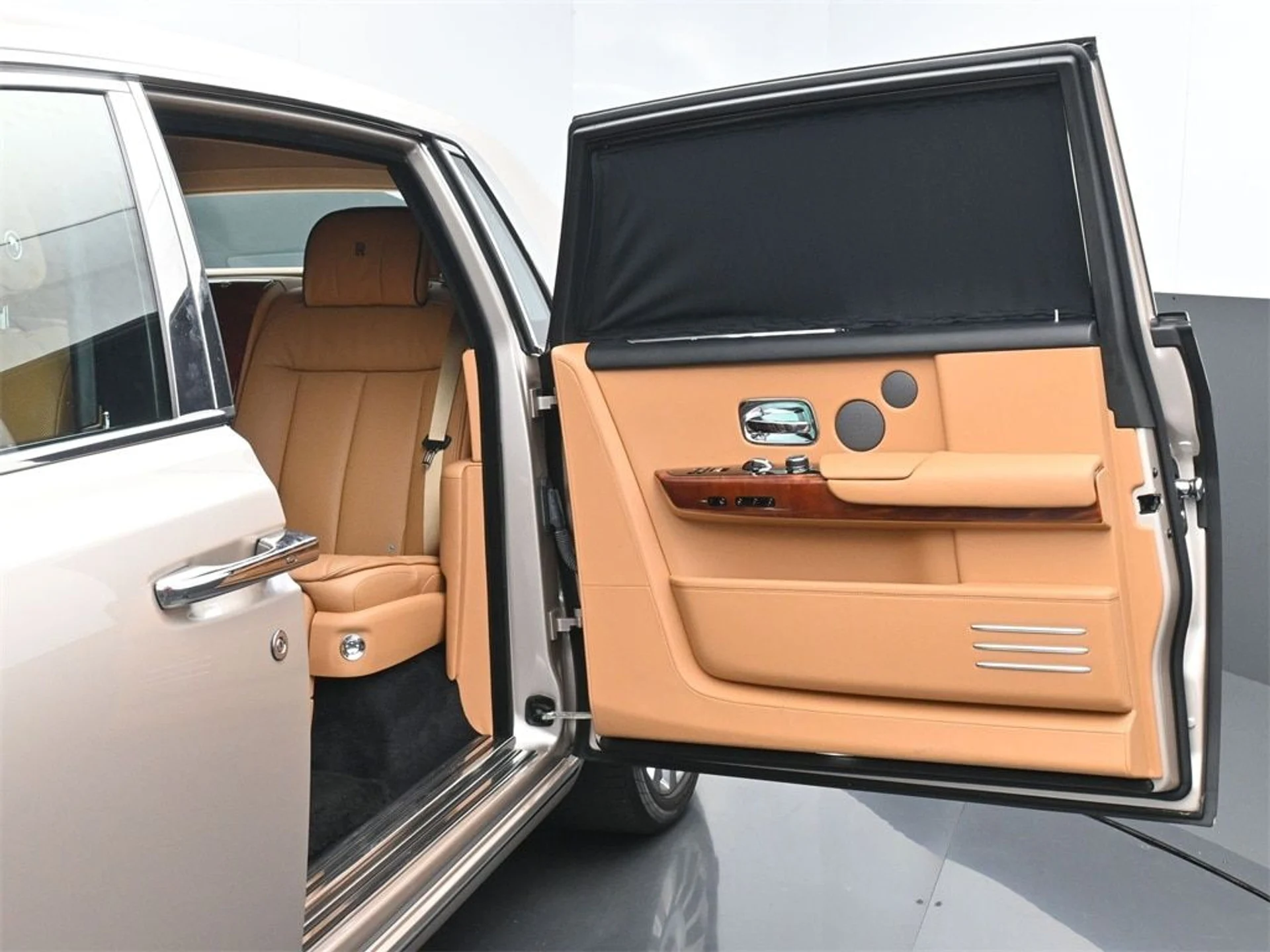 mph010_346597801_9ae35fd8abd683bbb6807e8bca1fe65fx_11fb0de55f