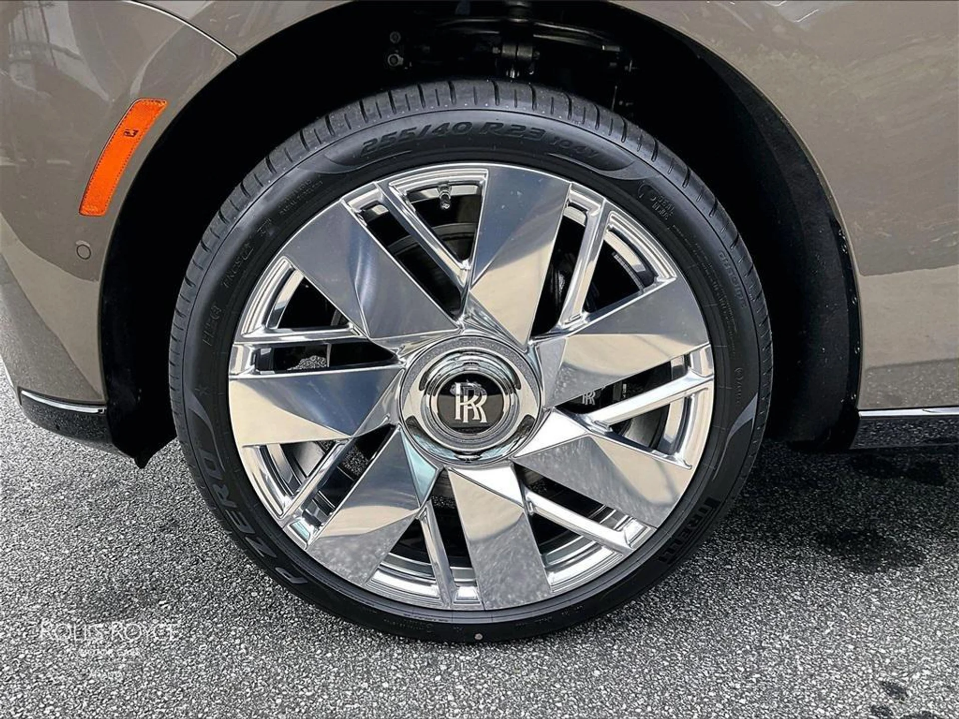 mph010_346755139_Kbbr_DU_Twbs_SV_0x_L_1at4_Skki_Rs_Y_5899fc4597