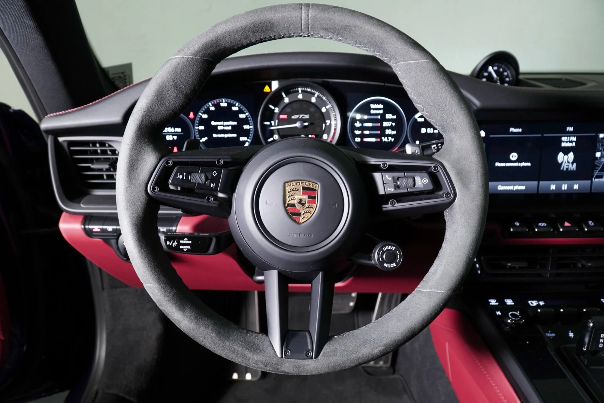 mph010_3471558047_Used_2022_Porsche_911_Carrera_GTS_1771011472_8eb516a9ec