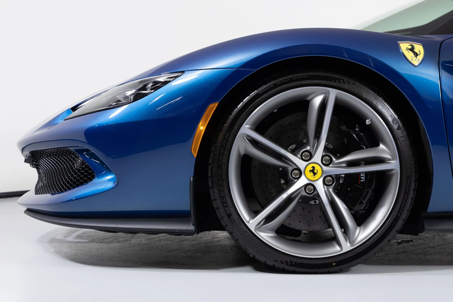 mph010_3471873995_ca1fc8db31a96a7044717034a0be45e8x_07729187c1