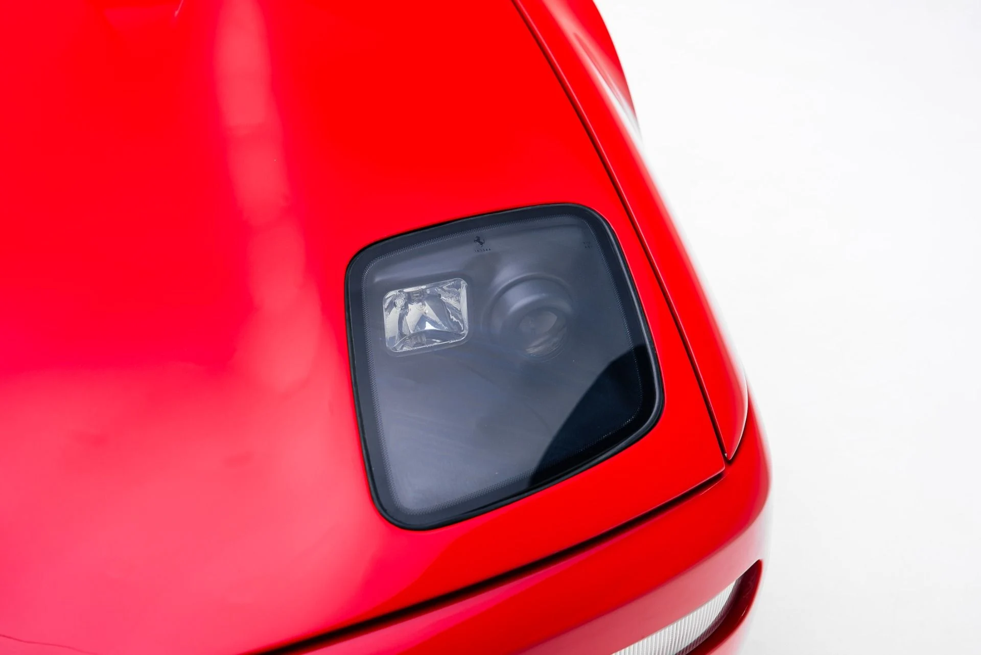 mph010_3477891650_Used_1995_Ferrari_512_M_1765826517_af4fb38139