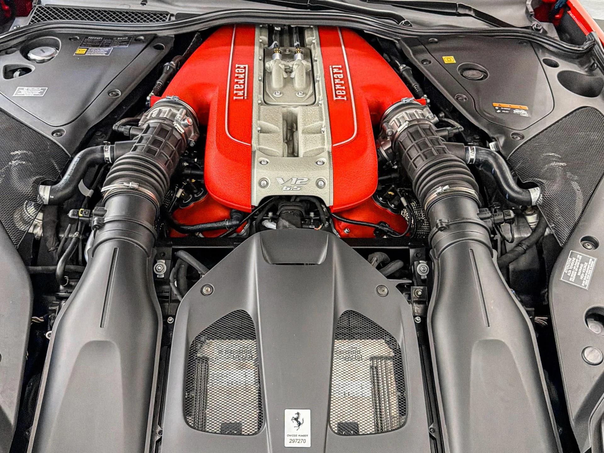 mph010_3478490763_Used_2023_Ferrari_812_GTS_Daytona_Seats_Interior_Carbon_Suspension_Lifter_1781810794_99564080e0