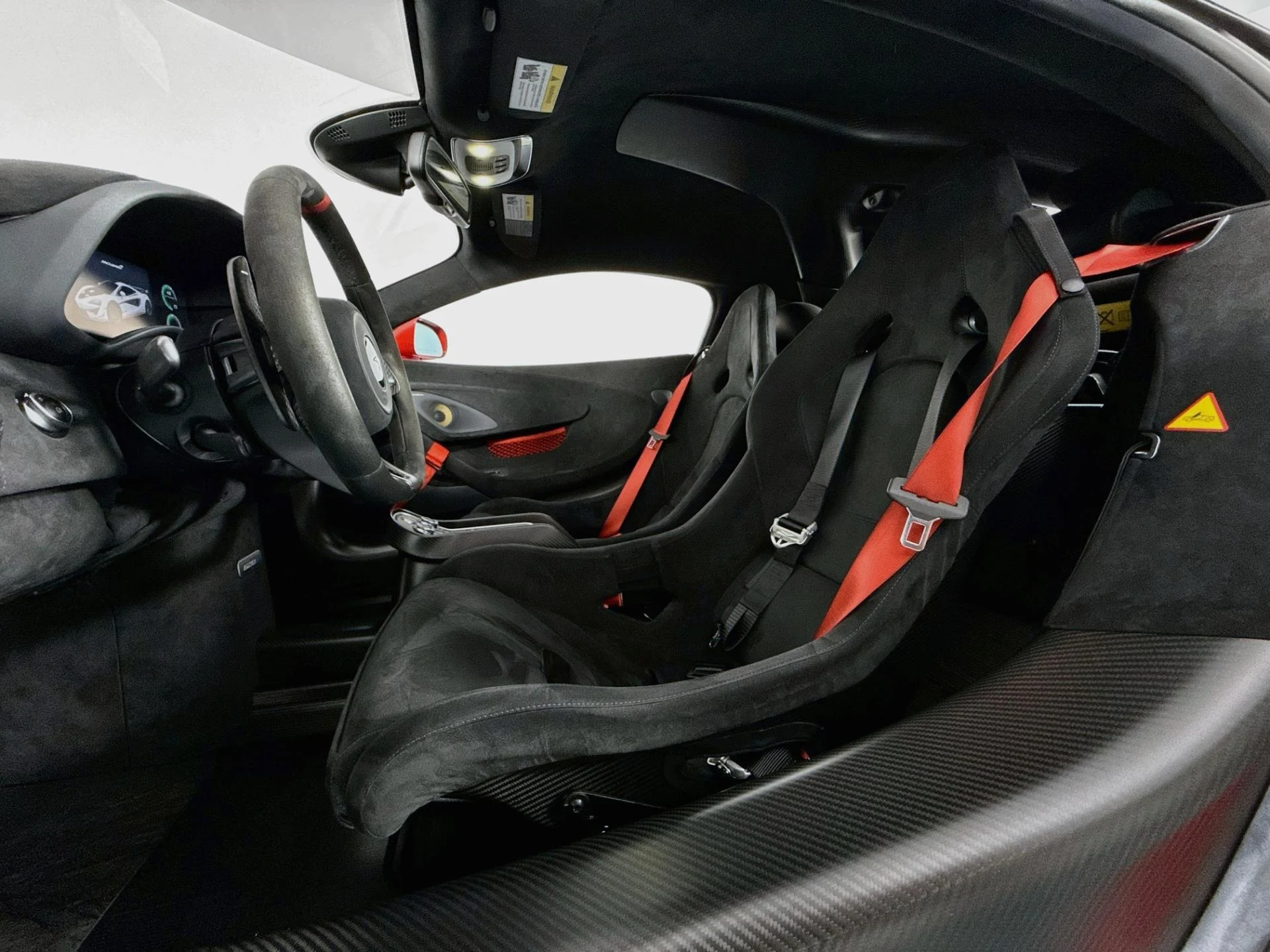 mph010_3479528372_Used_2020_Mc_Laren_620_R_1787114617_5e66b7bc9f