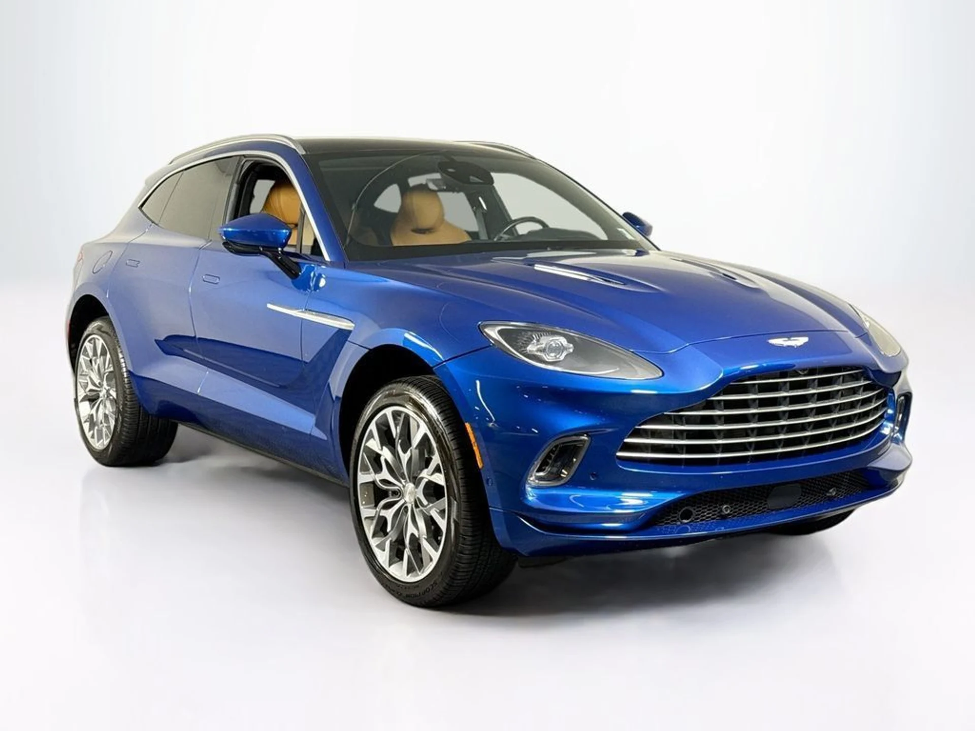 mph010_3481396450_used_2023_aston_martin_dbx_550_11350_23049541_11_1024_ee46e95ac0